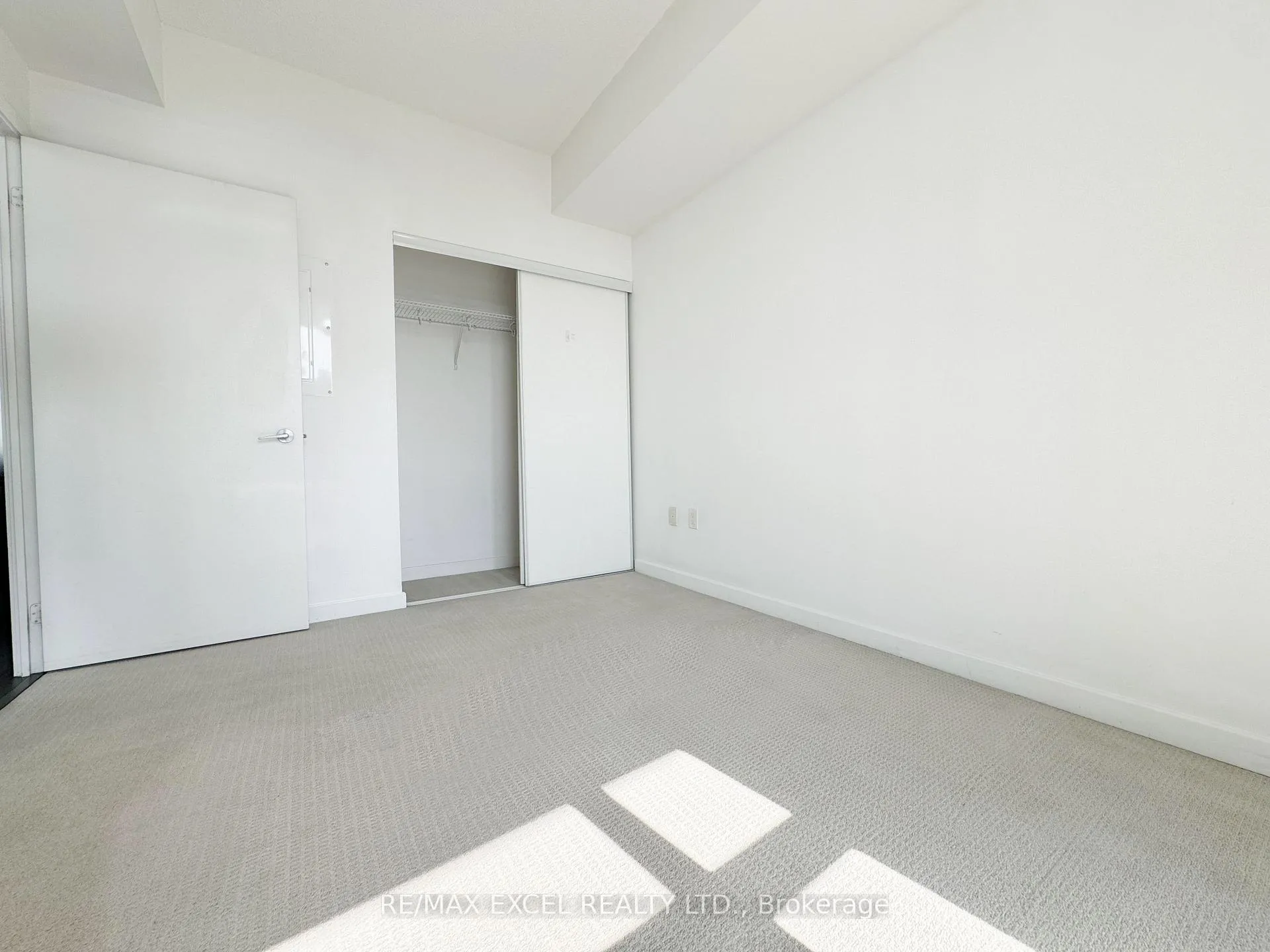 Photo 6 of Unit 2209, 66 Forest Manor Road, North York, Henry Farm — HOMEH