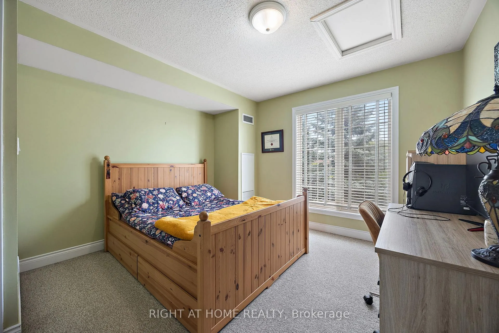 Photo 13 of Unit TH15, 8 Rean Drive, North York, Bayview Village — HOMEH