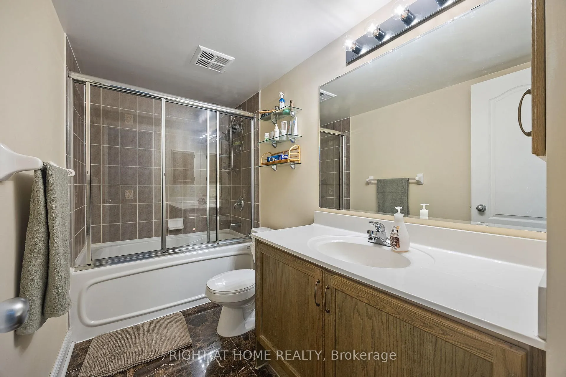 Photo 18 of Unit TH15, 8 Rean Drive, North York, Bayview Village — HOMEH
