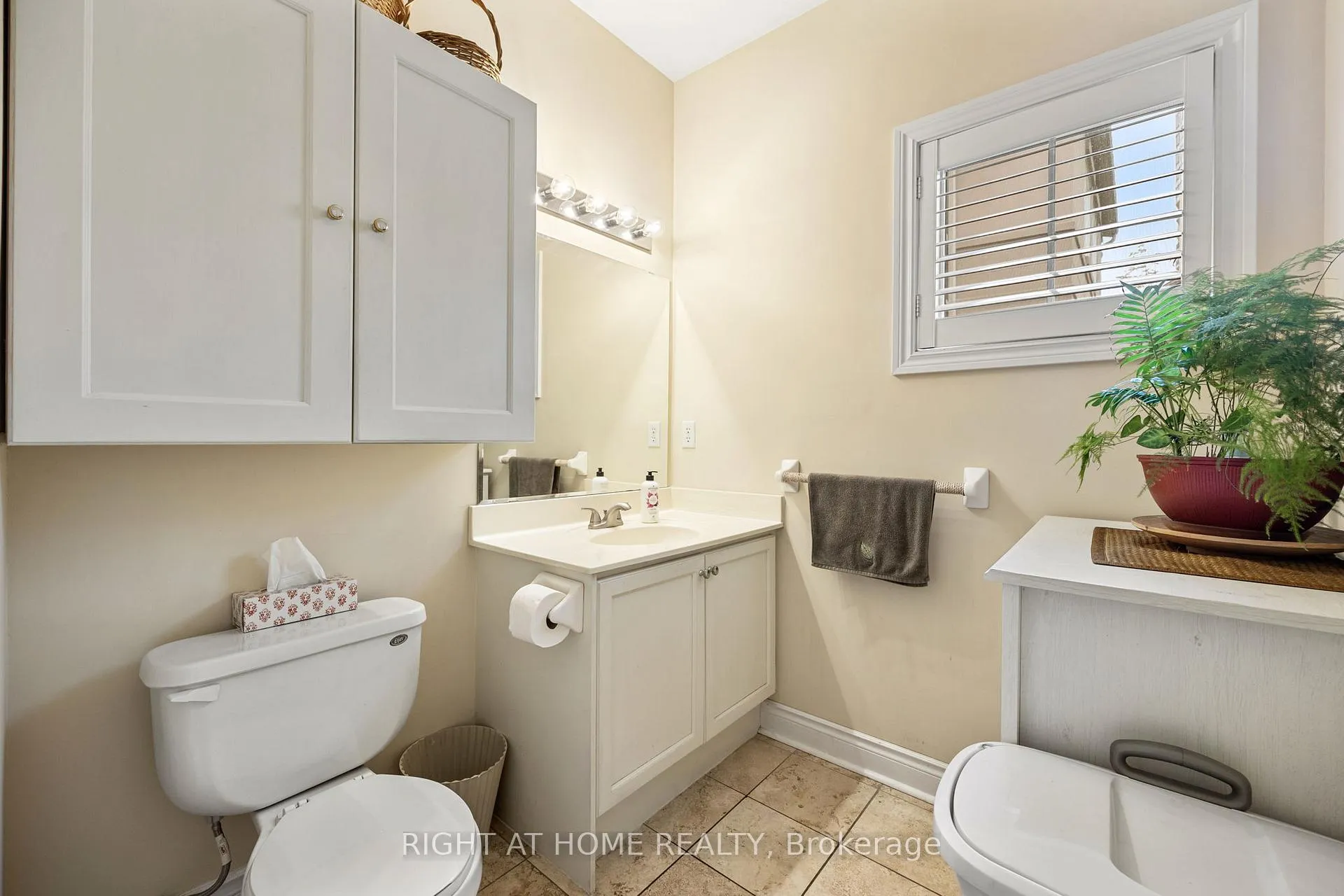 Photo 20 of Unit TH15, 8 Rean Drive, North York, Bayview Village — HOMEH