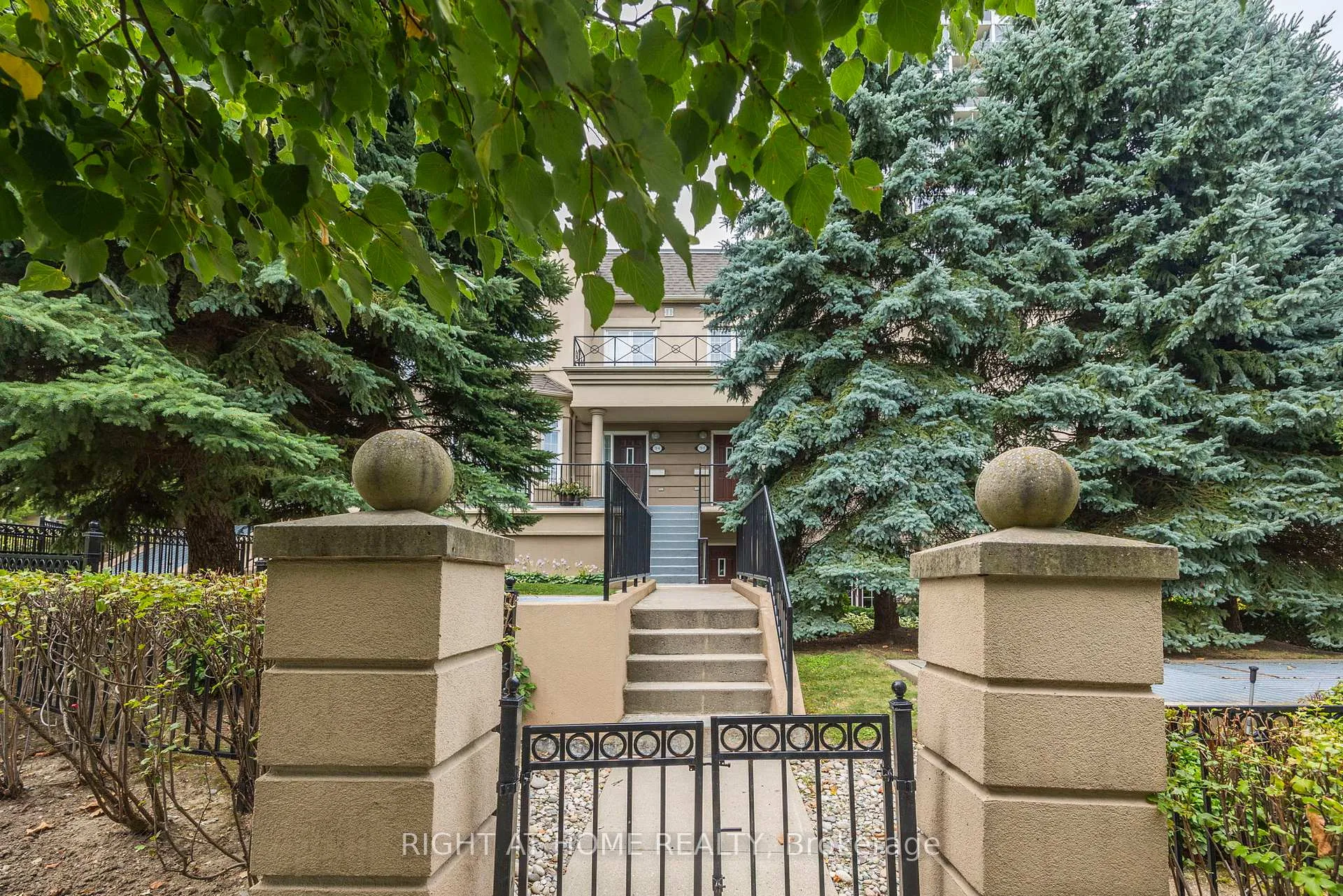 Photo 32 of Unit TH15, 8 Rean Drive, North York, Bayview Village — HOMEH
