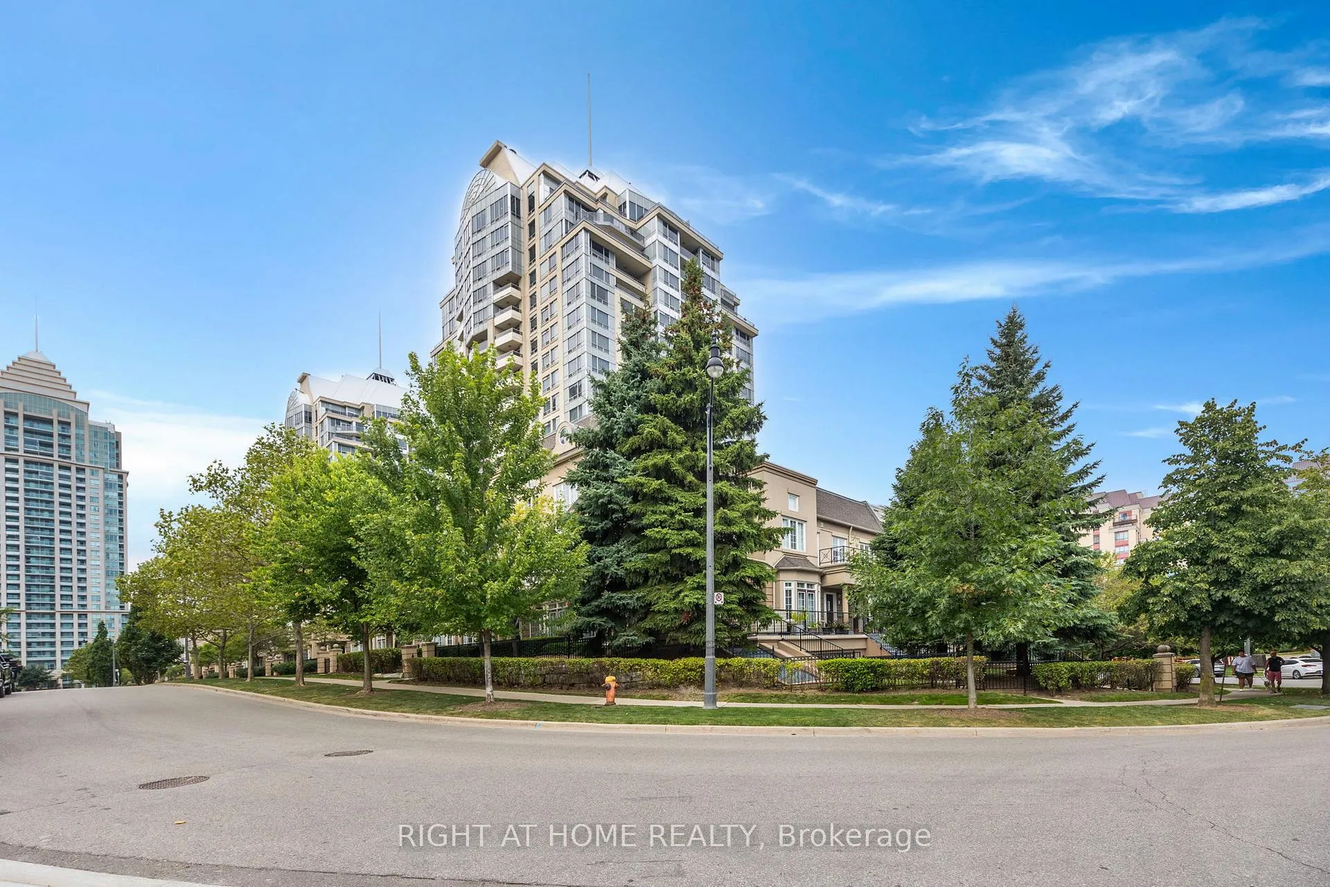 Photo 34 of Unit TH15, 8 Rean Drive, North York, Bayview Village — HOMEH