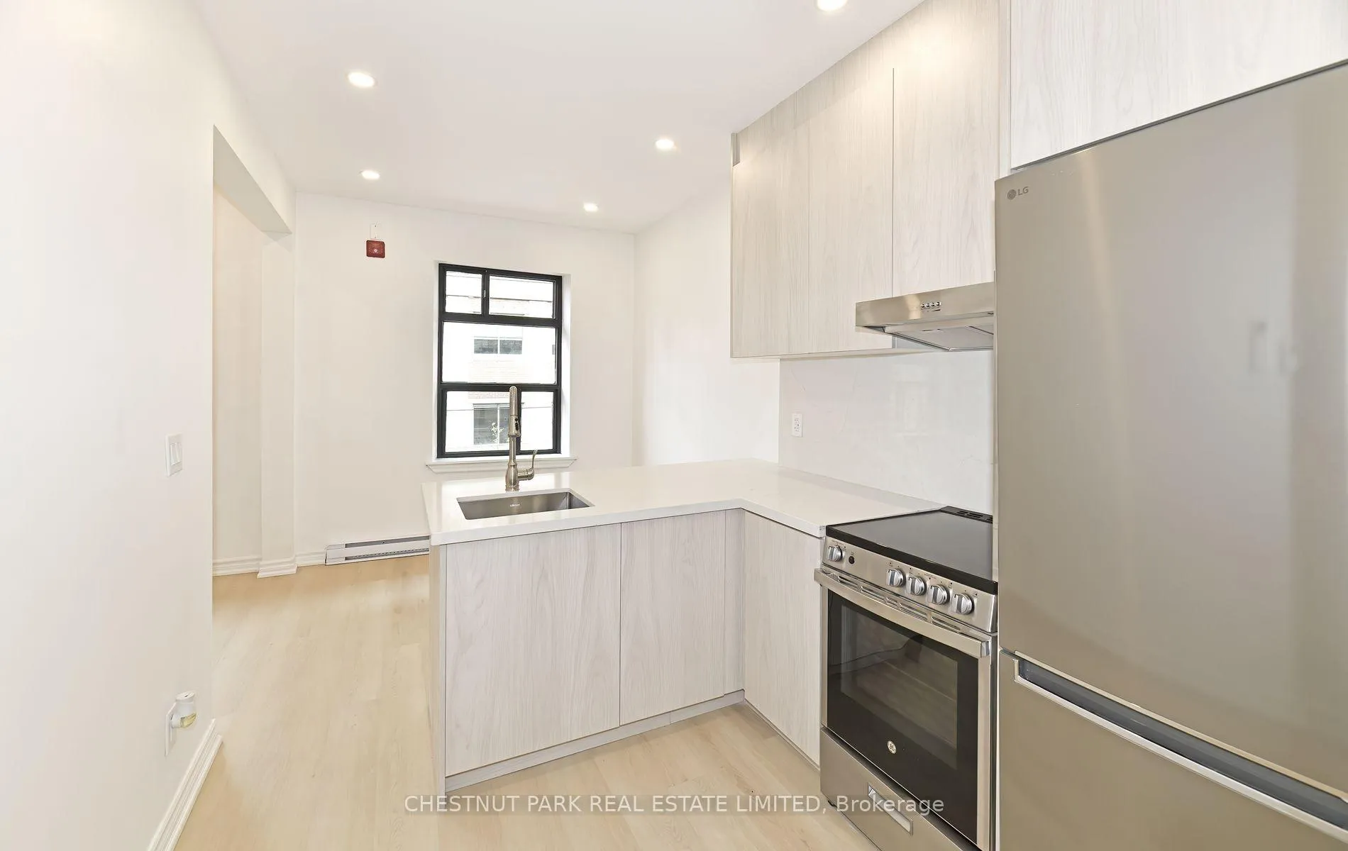 Photo 1 of Unit 5, 171 King Street, Toronto, Waterfront Communities — HOMEH