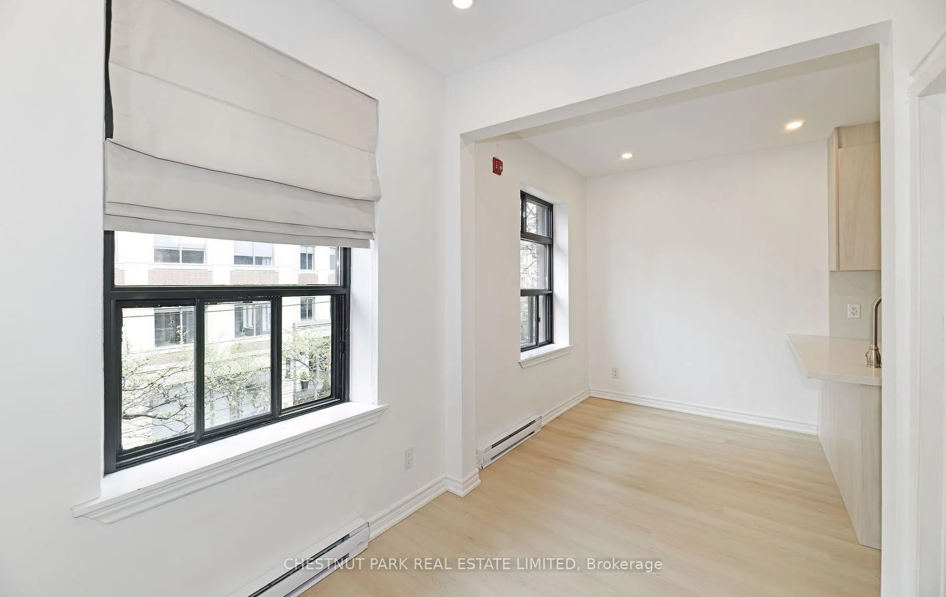 Photo 3 of Unit 5, 171 King Street, Toronto, Waterfront Communities — HOMEH