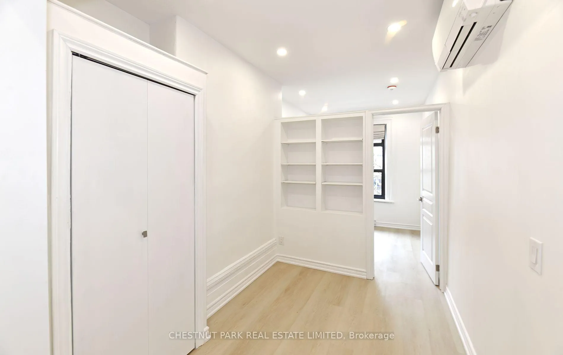 Photo 2 of Unit 4, 171 King Street E, Toronto, Waterfront Communities — HOMEH