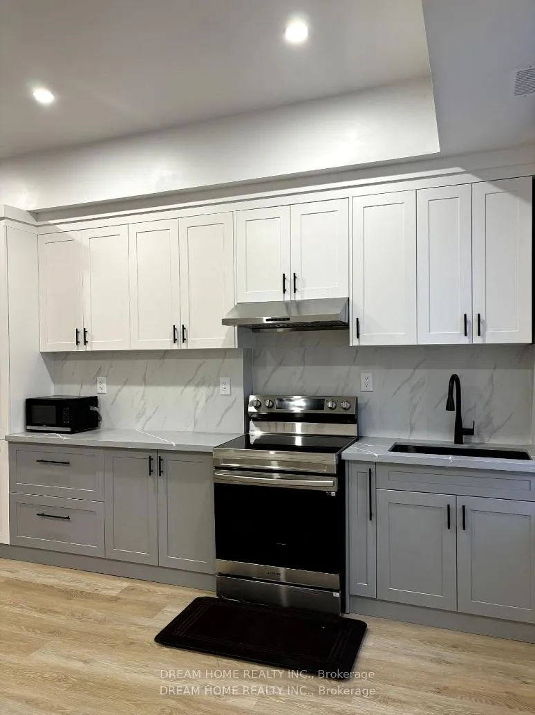 Photo 1 of Unit 202, 337 Mutual Street, Toronto, Church-Yonge Corridor — HOMEH