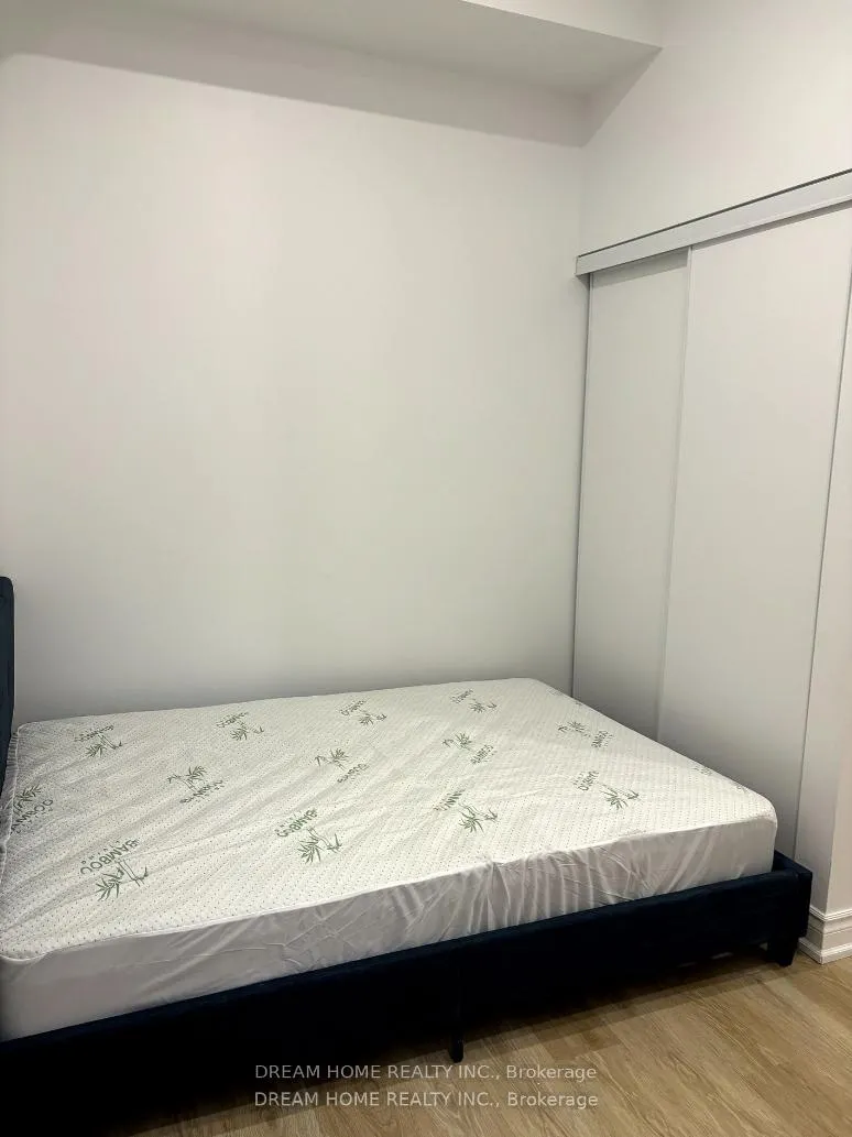 Photo 5 of Unit 202, 337 Mutual Street, Toronto, Church-Yonge Corridor — HOMEH