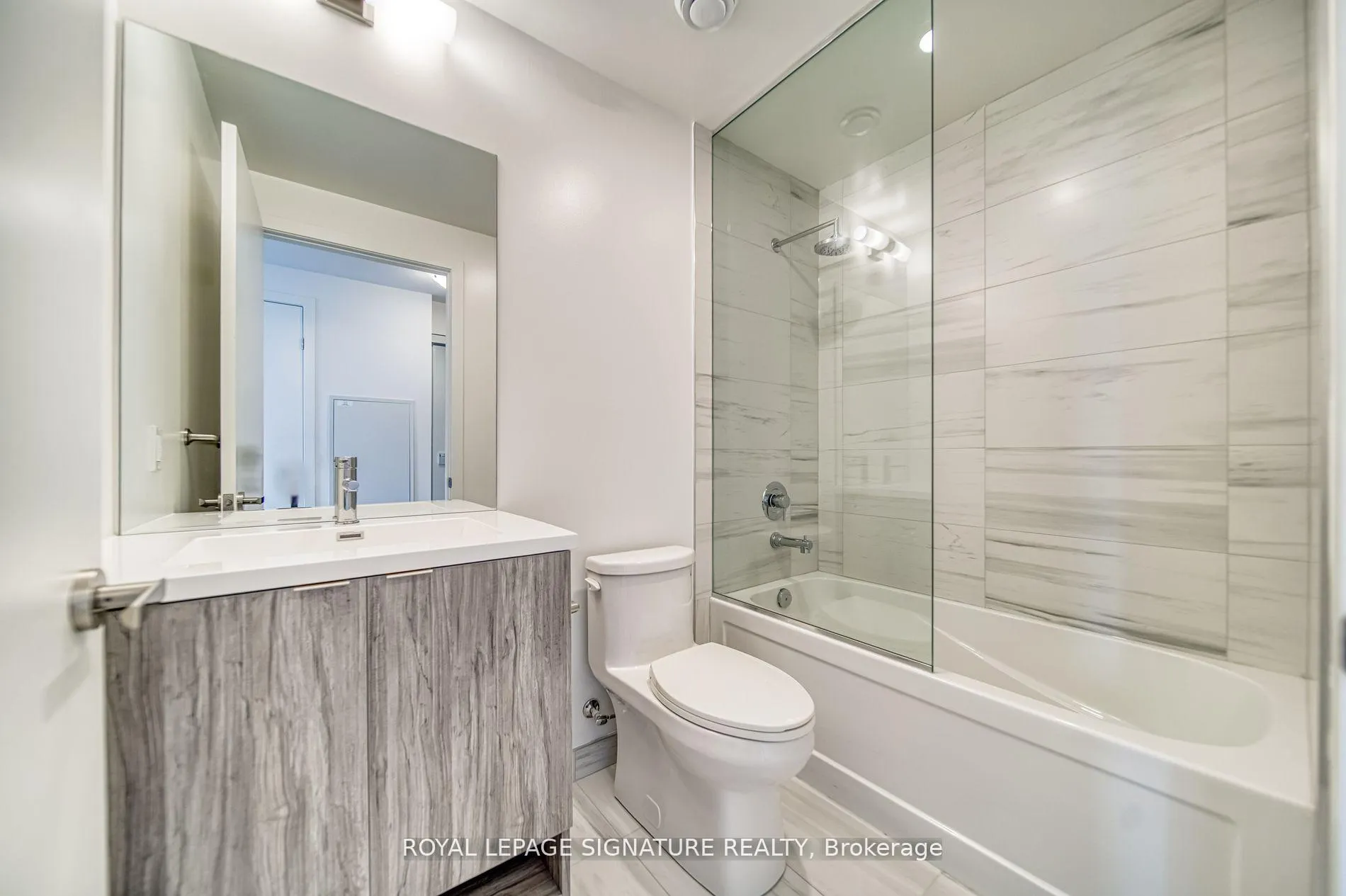 Photo 13 of Unit 5111, 138 Downes Street, Toronto, Waterfront Communities — HOMEH