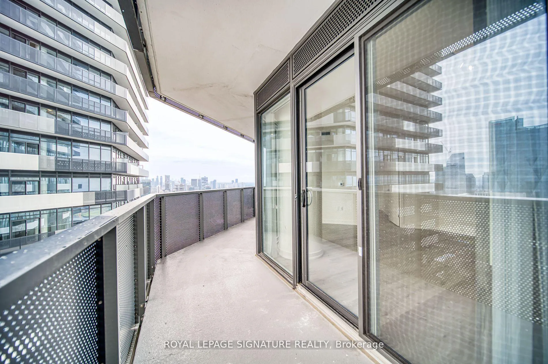 Photo 15 of Unit 5111, 138 Downes Street, Toronto, Waterfront Communities — HOMEH