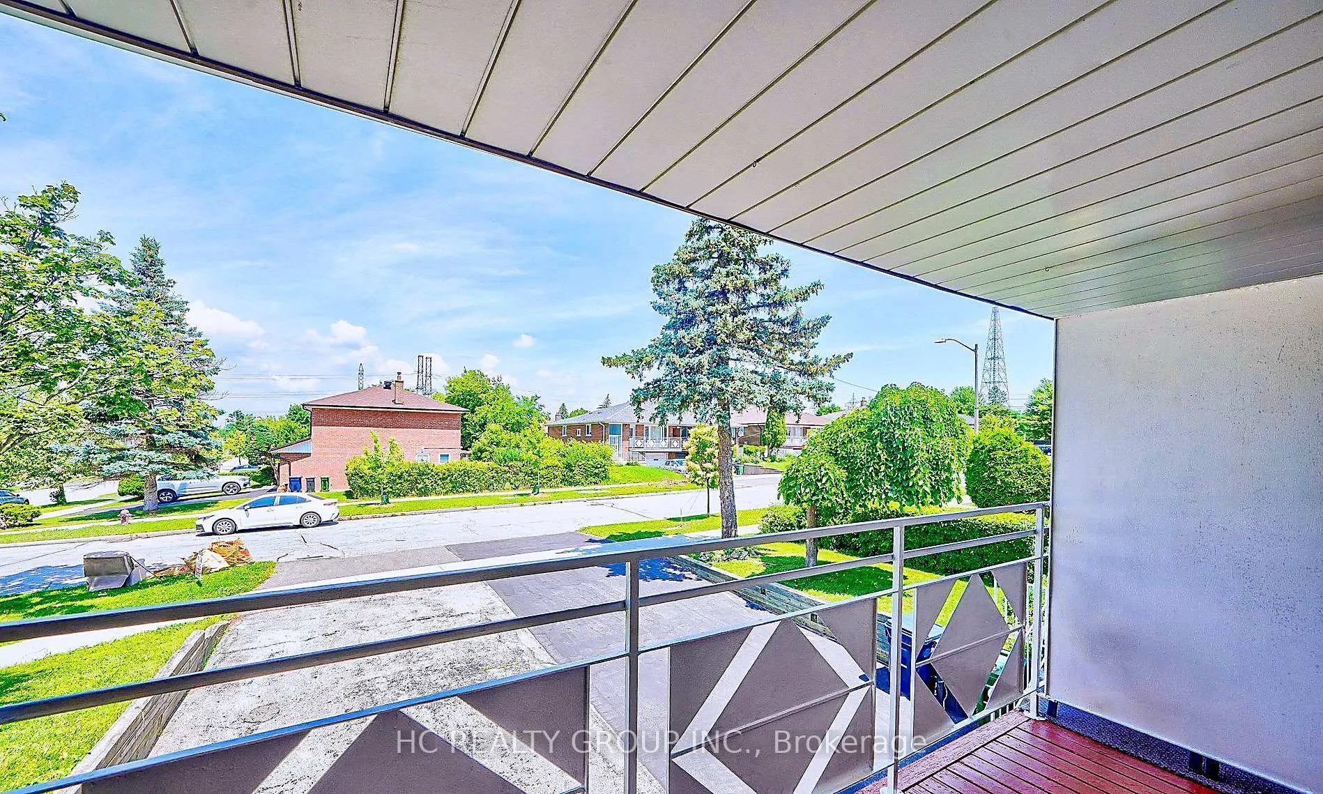 Photo 3 of Unit Upper, 20 Greyhound Drive, North York, Bayview Woods-Steeles — HOMEH