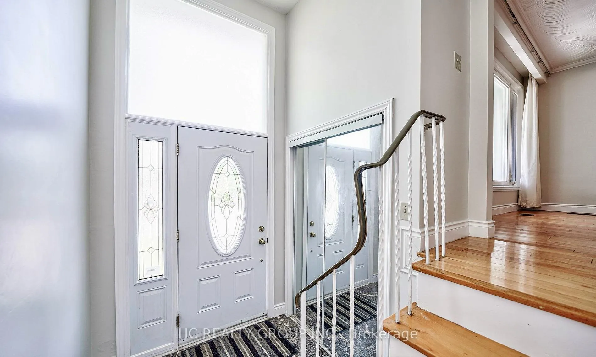 Photo 4 of Unit Upper, 20 Greyhound Drive, North York, Bayview Woods-Steeles — HOMEH