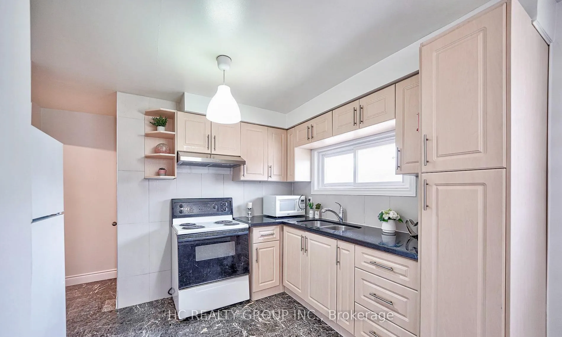 Photo 10 of Unit Upper, 20 Greyhound Drive, North York, Bayview Woods-Steeles — HOMEH