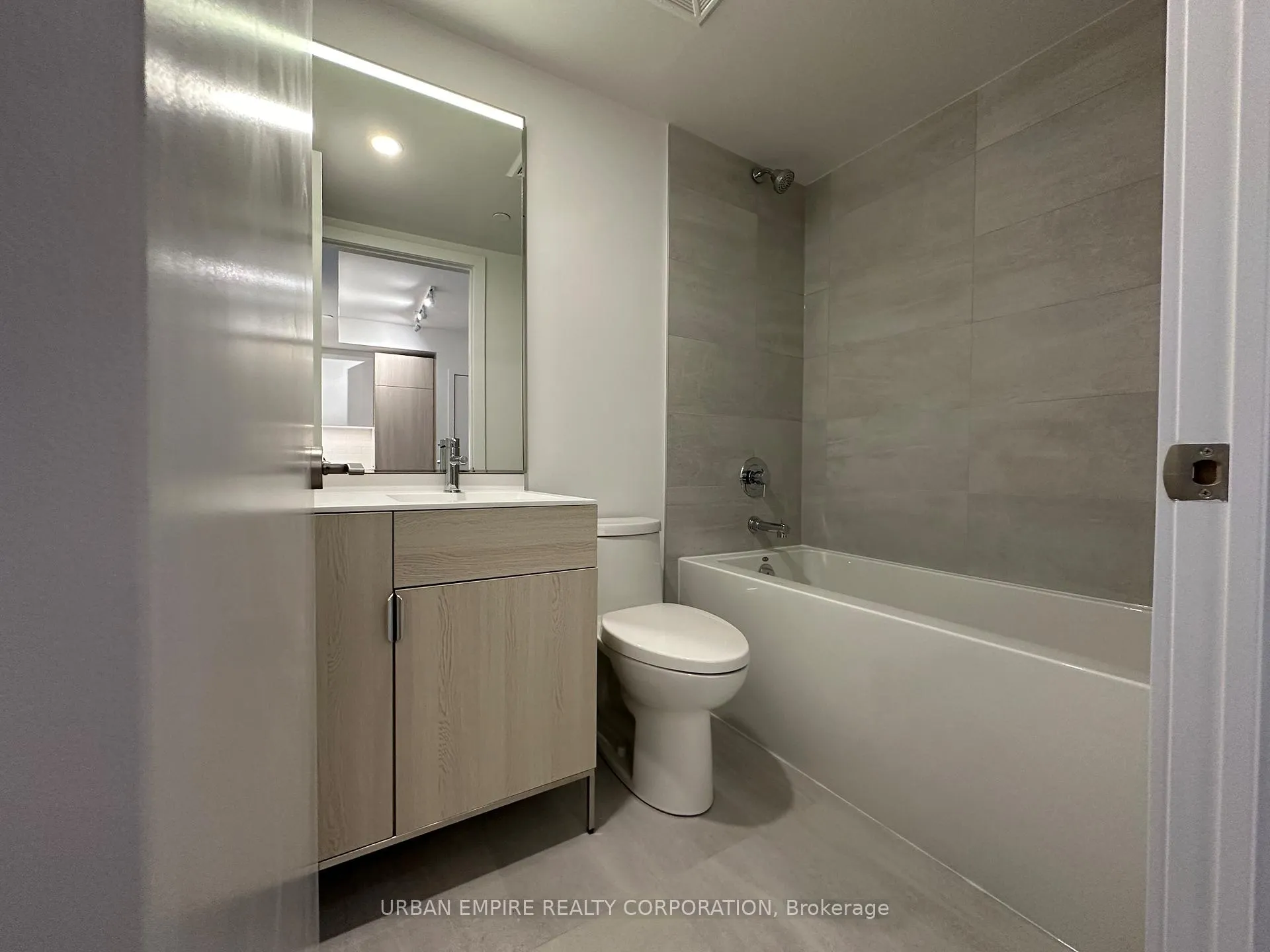 Photo 6 of Unit 535, 28 Eastern Avenue, Toronto, Moss Park — HOMEH