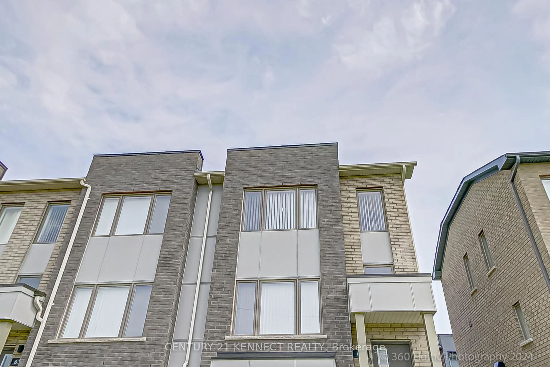 Photo 2 of Unit 601, 1525 Kingston Road, Pickering, Town Centre — HOMEH