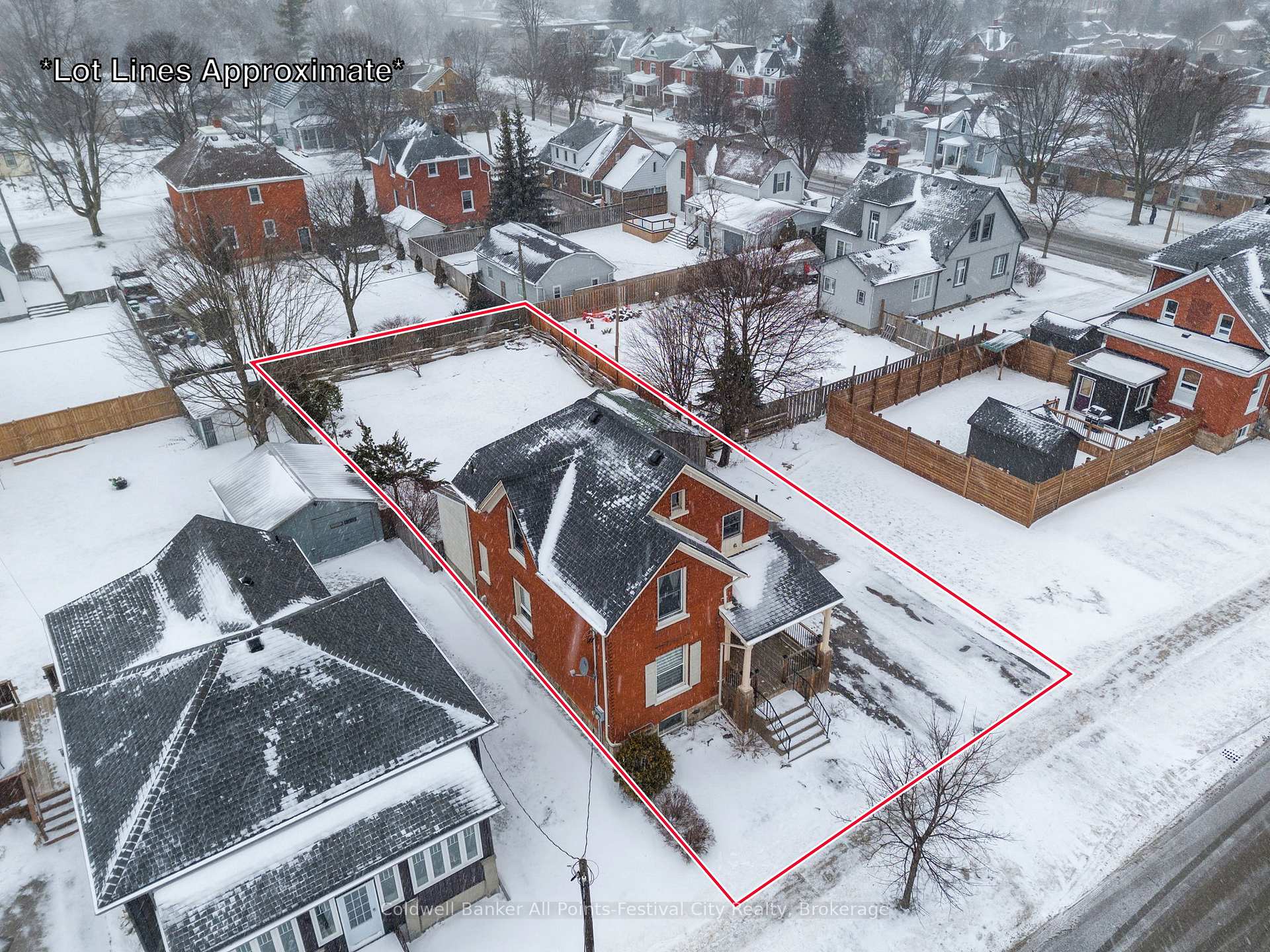 Photo 4 of 130 South Street S, Goderich, Goderich (Town) — HOMEH