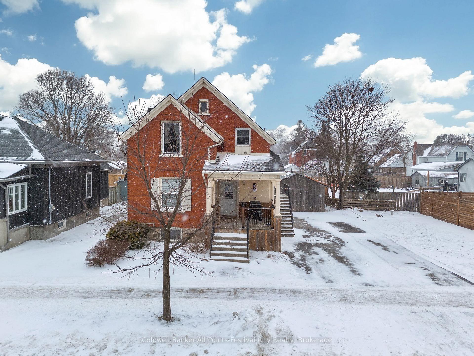 Photo 7 of 130 South Street S, Goderich, Goderich (Town) — HOMEH