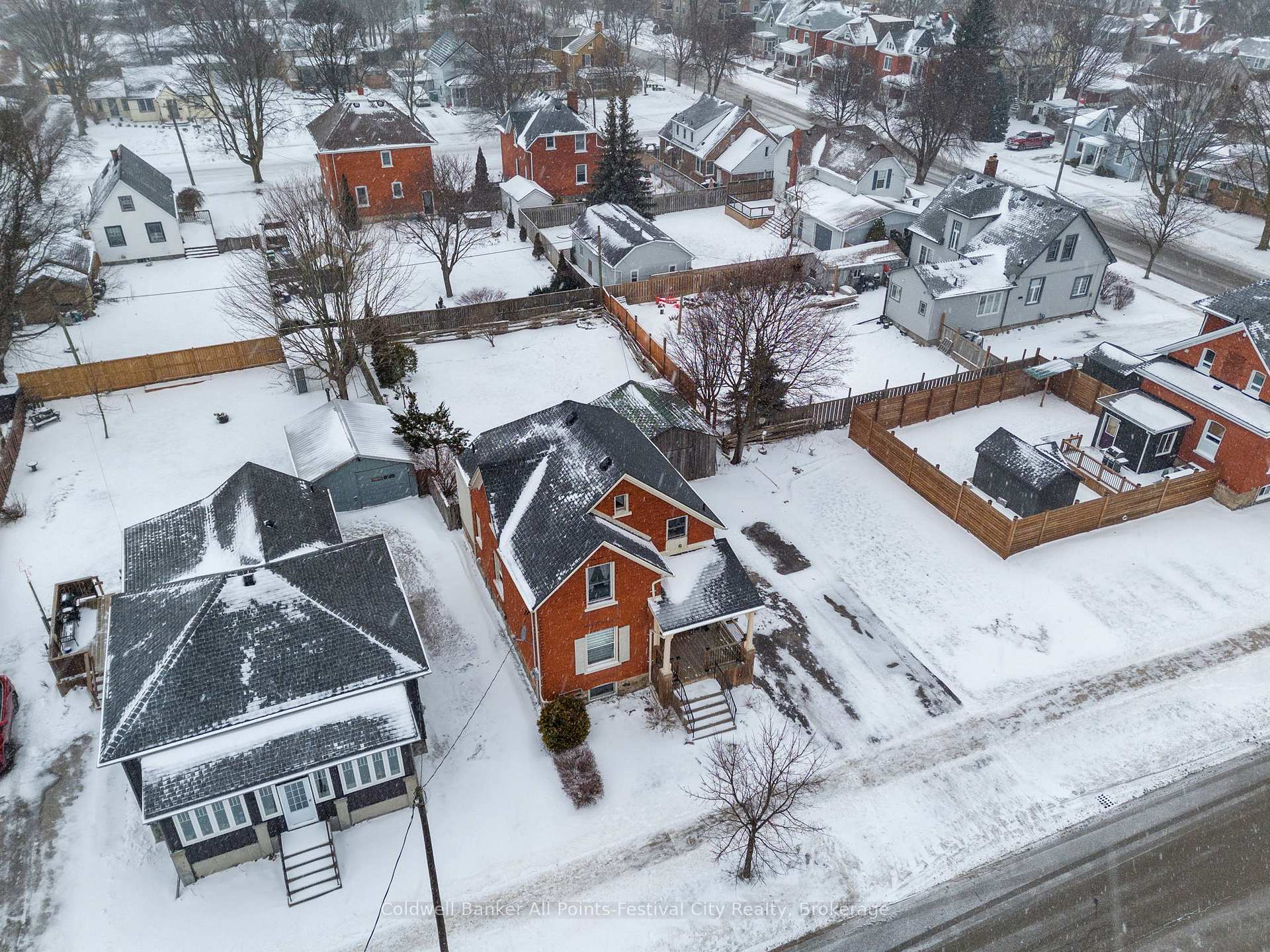 Photo 9 of 130 South Street S, Goderich, Goderich (Town) — HOMEH