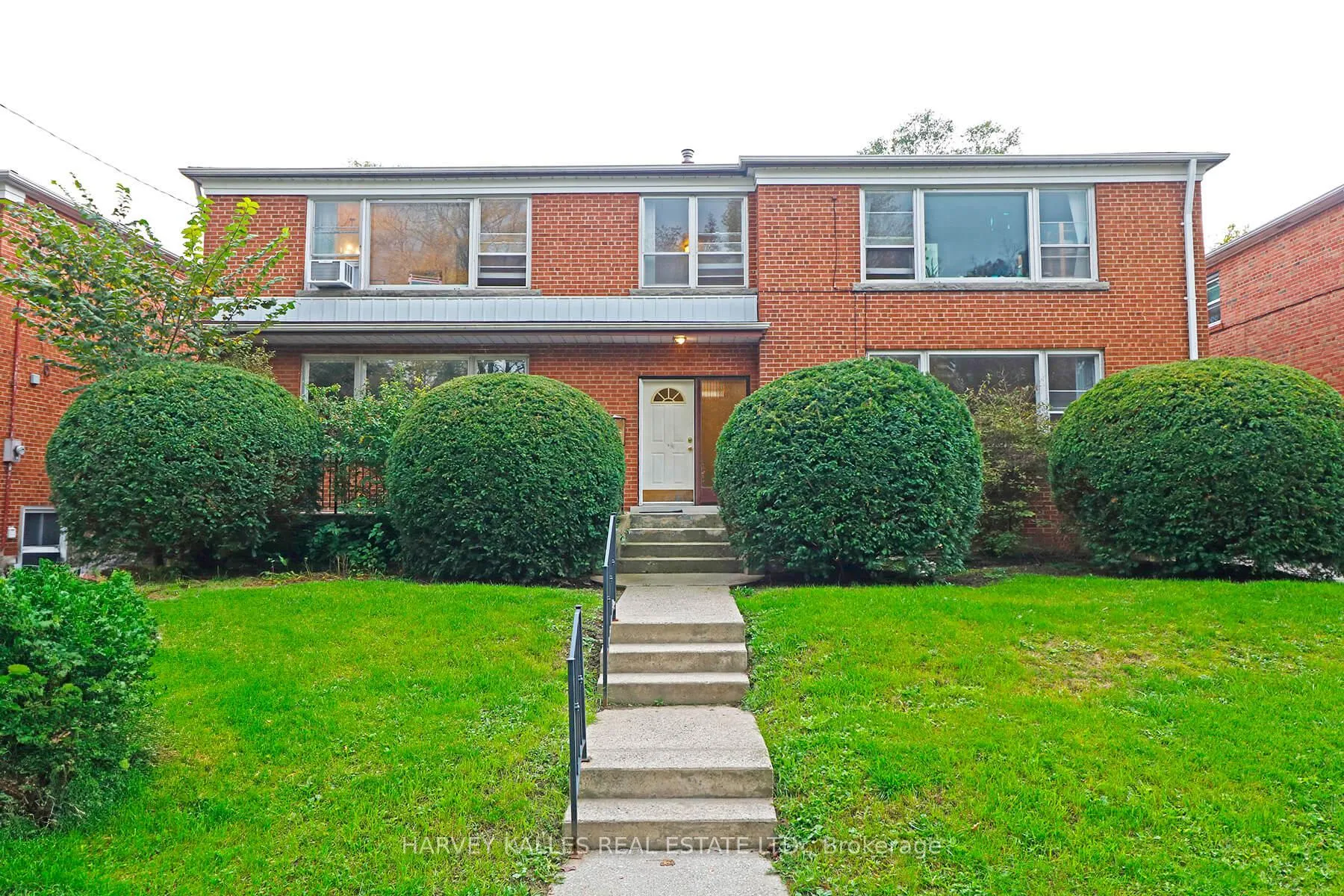 Photo 1 of Unit 4, 7 Markdale Avenue, Toronto, Humewood-Cedarvale — HOMEH