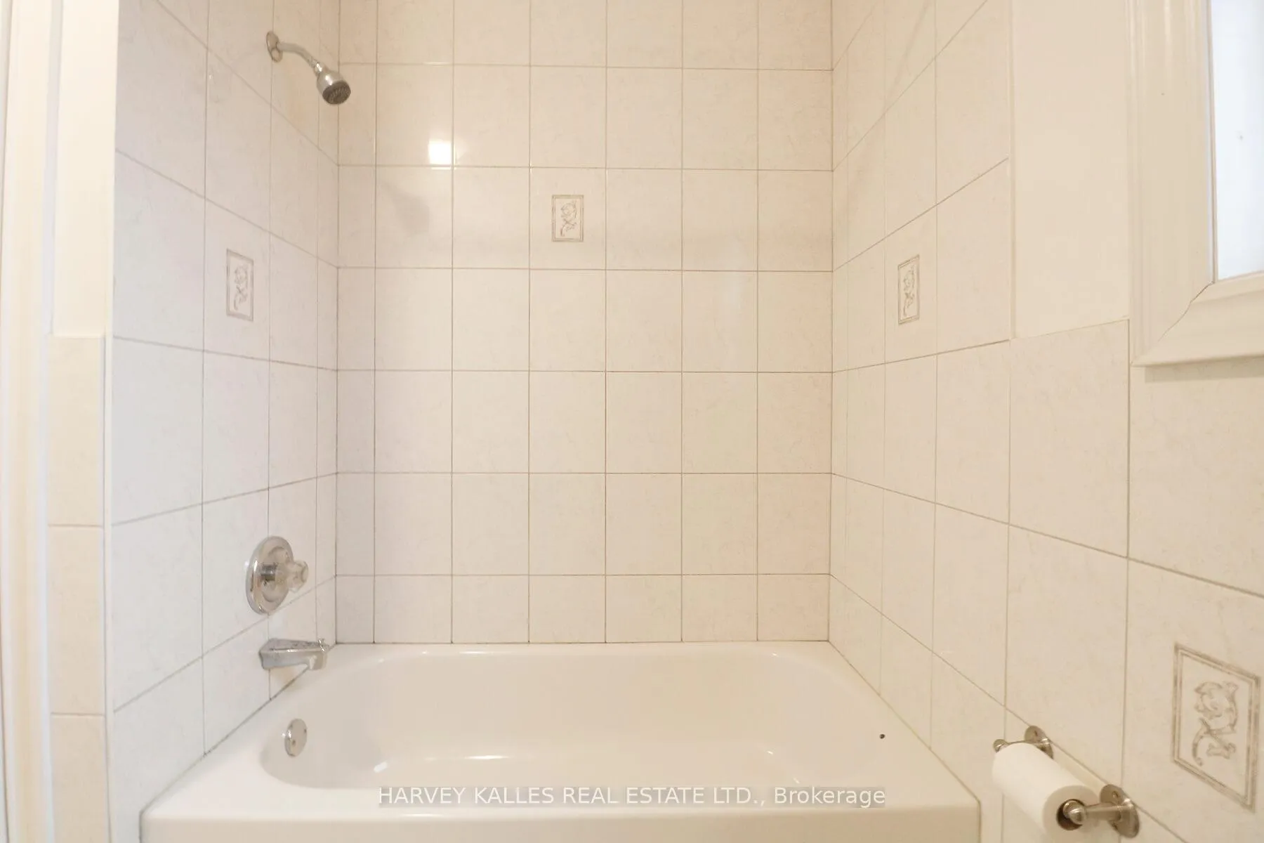 Photo 10 of Unit 4, 7 Markdale Avenue, Toronto, Humewood-Cedarvale — HOMEH