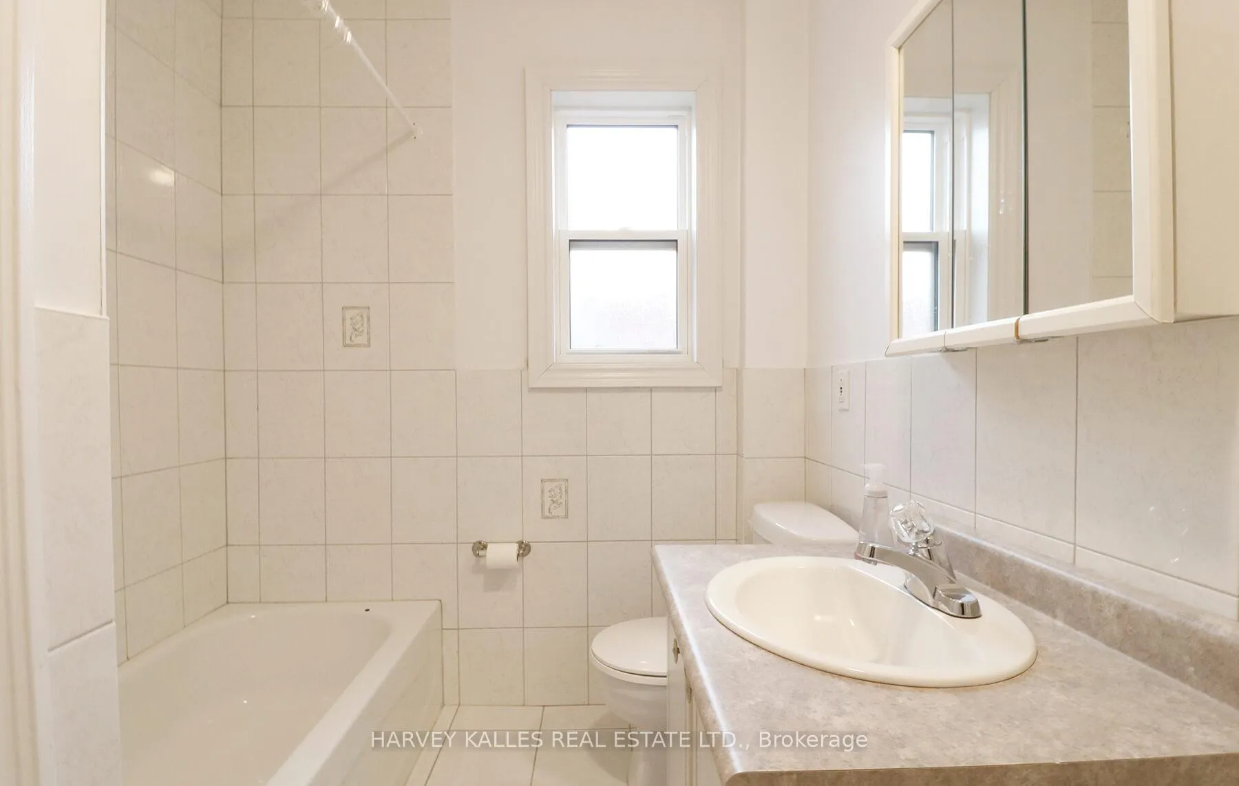 Photo 11 of Unit 4, 7 Markdale Avenue, Toronto, Humewood-Cedarvale — HOMEH