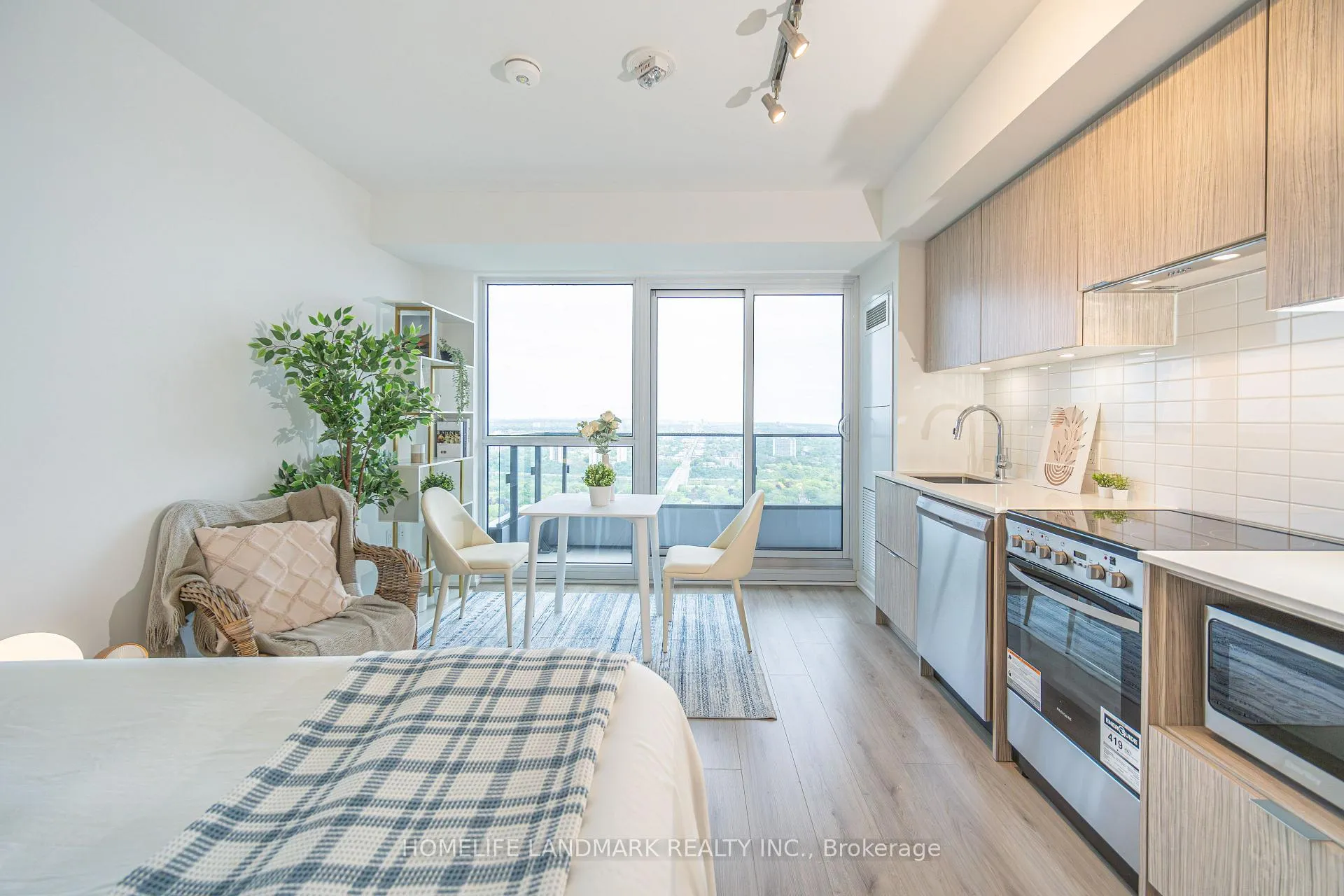 Photo 1 of Unit 4308, 395 Bloor Street E, Toronto, North St. James Town — HOMEH