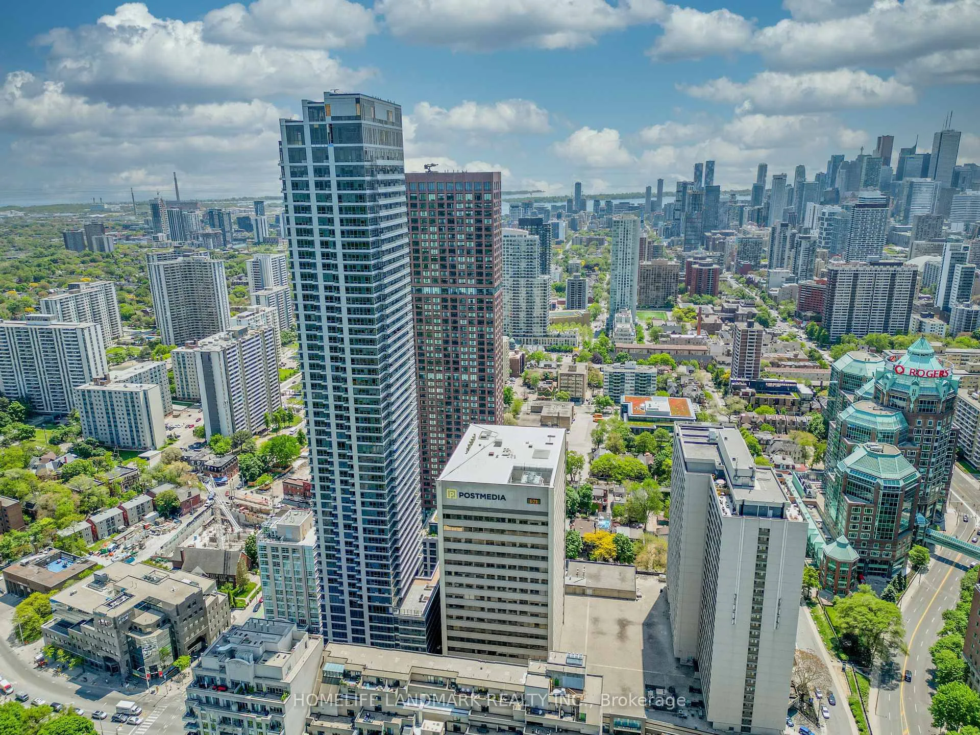 Photo 4 of Unit 4308, 395 Bloor Street E, Toronto, North St. James Town — HOMEH