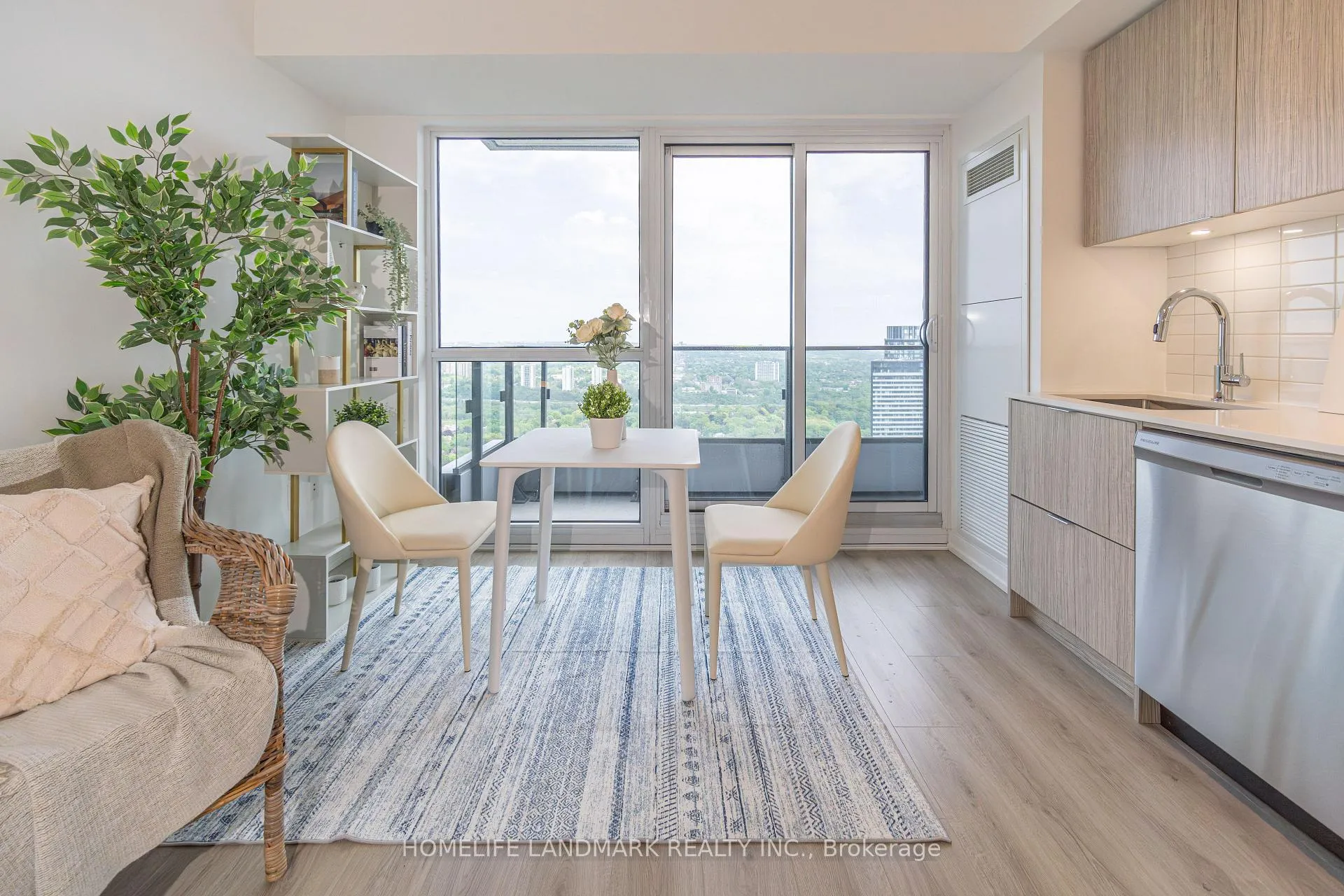Photo 12 of Unit 4308, 395 Bloor Street E, Toronto, North St. James Town — HOMEH