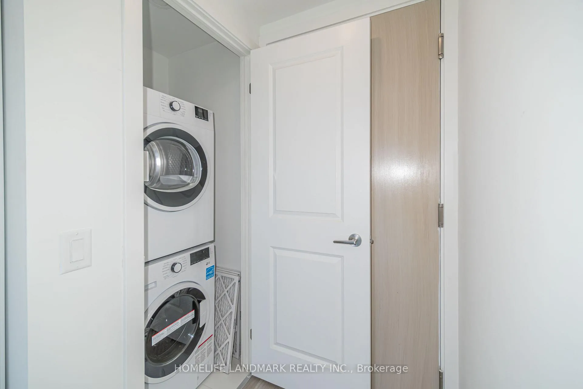 Photo 20 of Unit 4308, 395 Bloor Street E, Toronto, North St. James Town — HOMEH