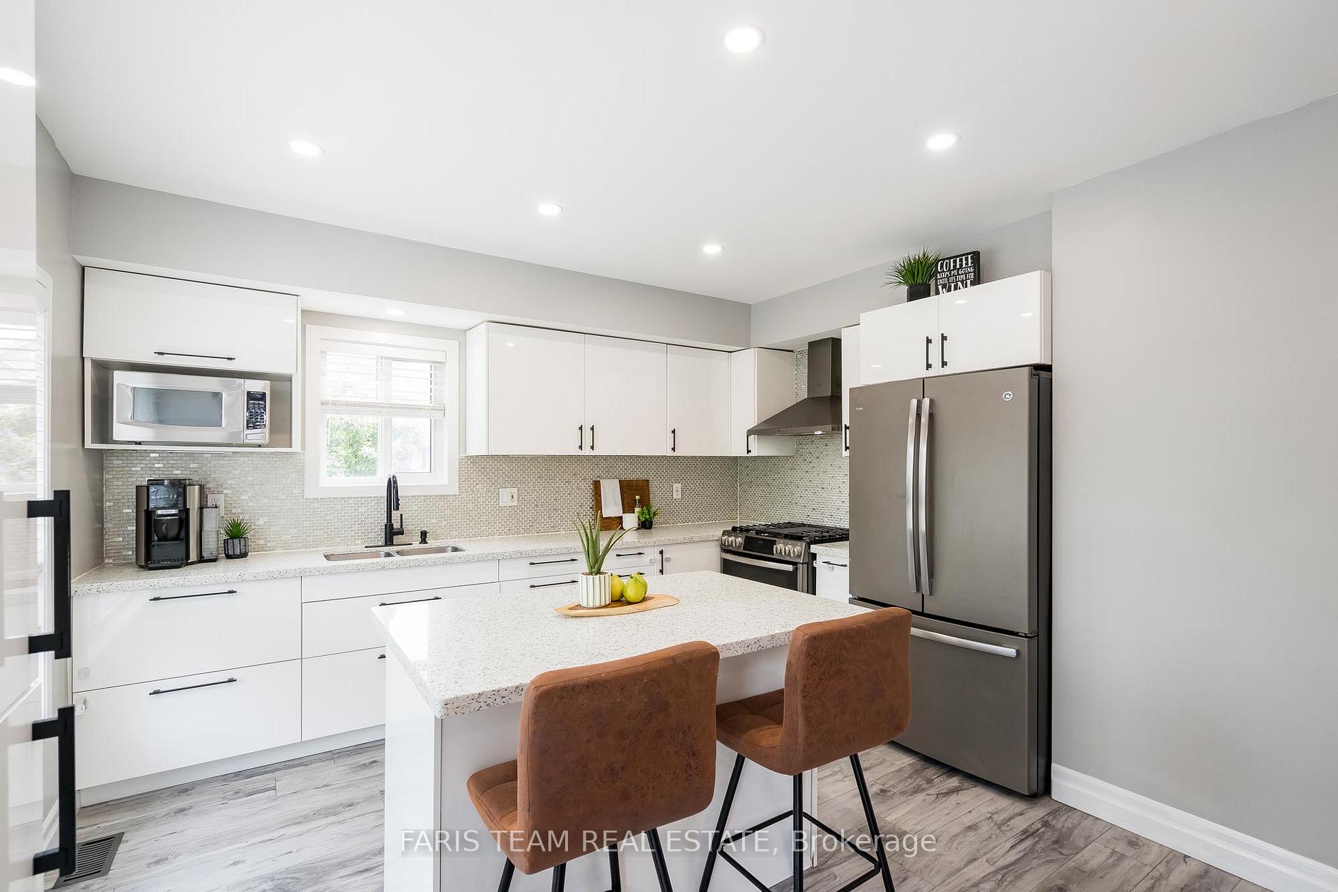 Photo 3 of 40 Truax Crescent, Essa, Angus — HOMEH
