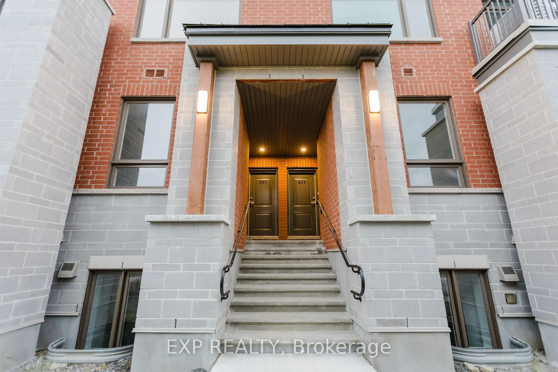 Photo 1 of 619 Silhouette Private, Ottawa, Barrhaven - Cedargrove/Fraserdale — HOMEH