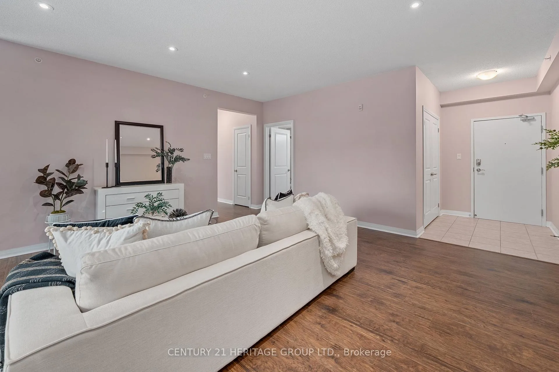 Photo 3 of Unit 201, 306 Essa Road, Barrie, Ardagh — HOMEH