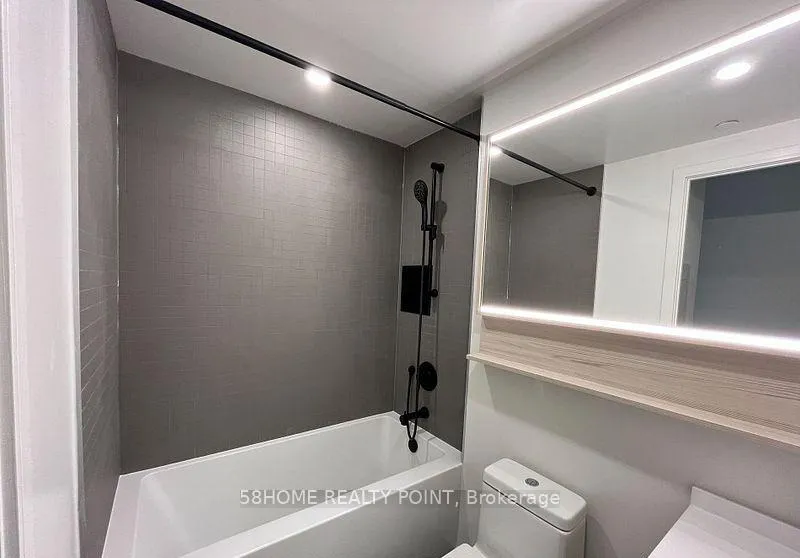 Photo 9 of Unit 519, 425 Front Street E, Toronto, Waterfront Communities — HOMEH