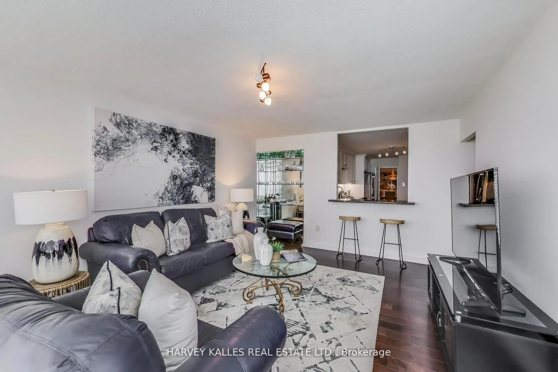Photo 1 of Unit 902, 55 Skymark Drive, North York, Hillcrest Village — HOMEH