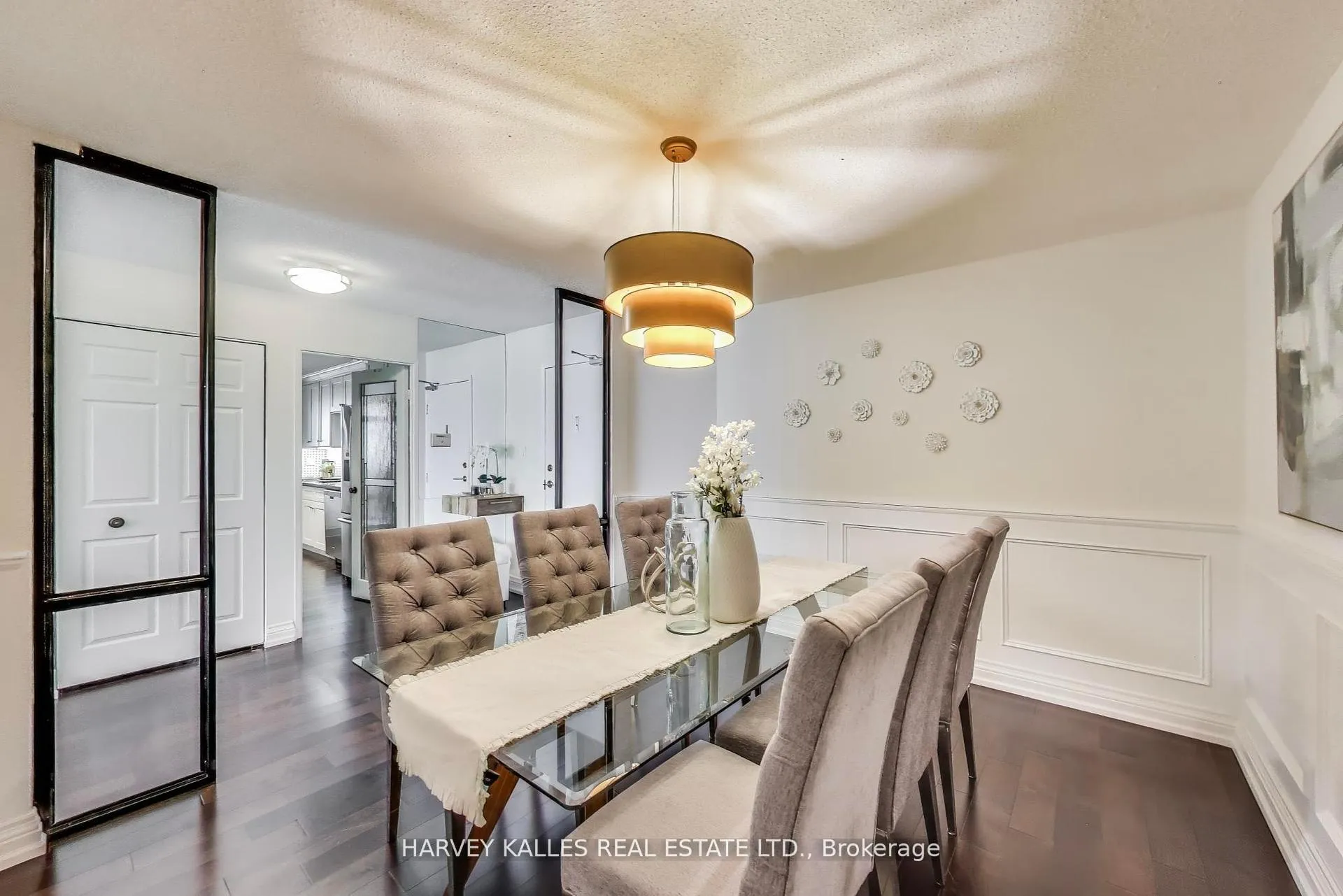 Photo 3 of Unit 902, 55 Skymark Drive, North York, Hillcrest Village — HOMEH