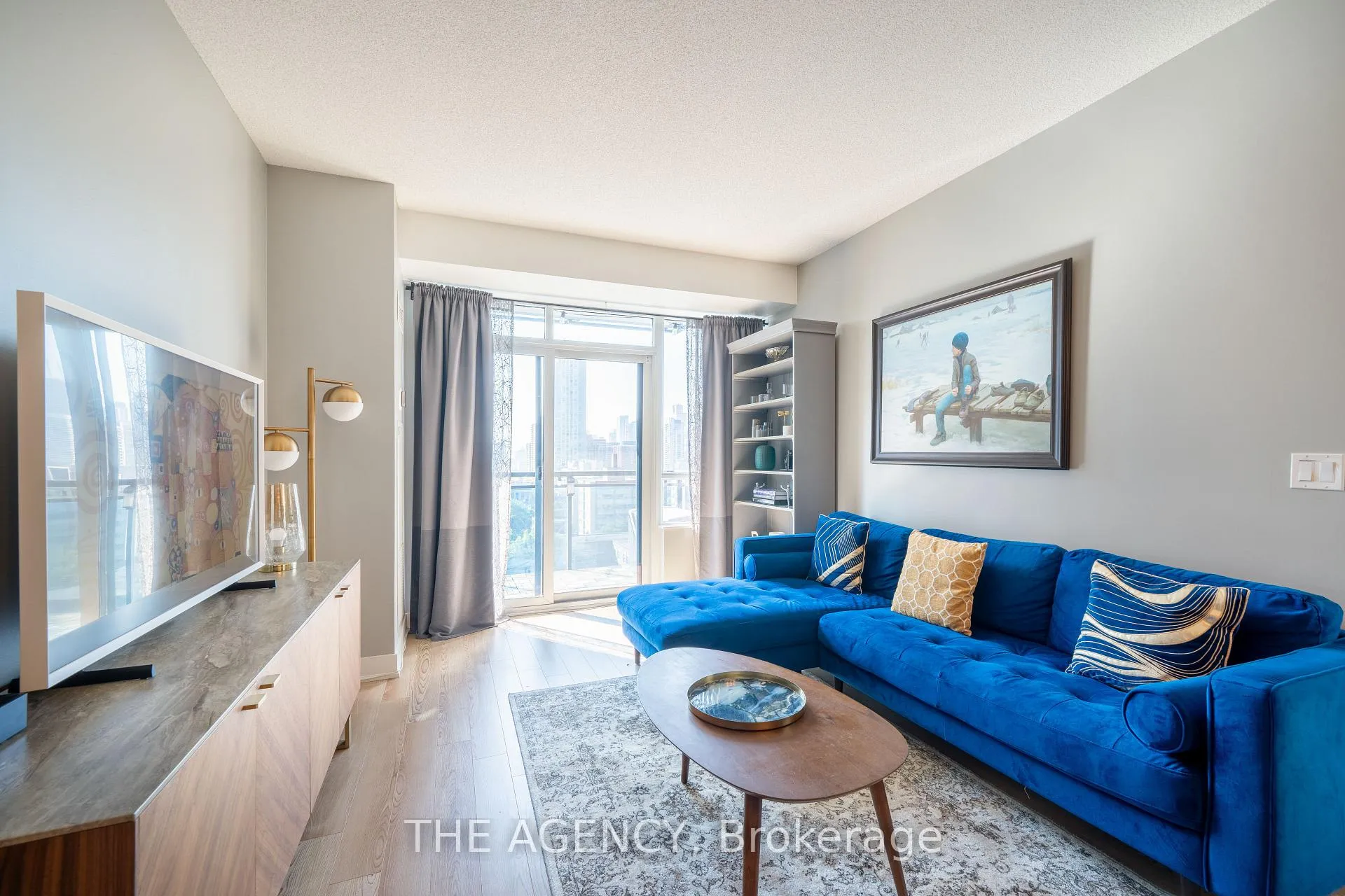 Photo 6 of Unit 905, 28 Linden Street W, Toronto, North St. James Town — HOMEH