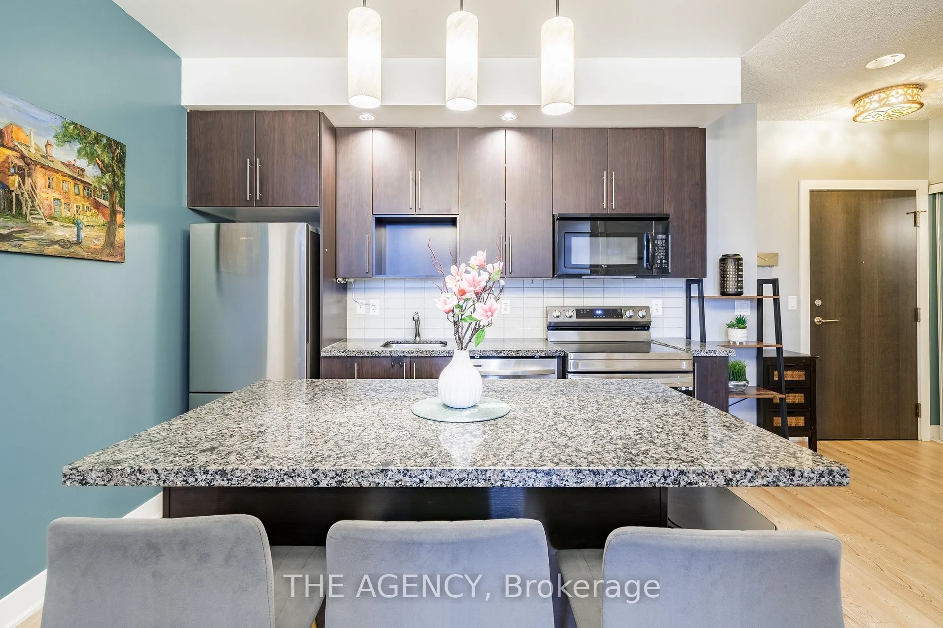 Photo 8 of Unit 905, 28 Linden Street W, Toronto, North St. James Town — HOMEH