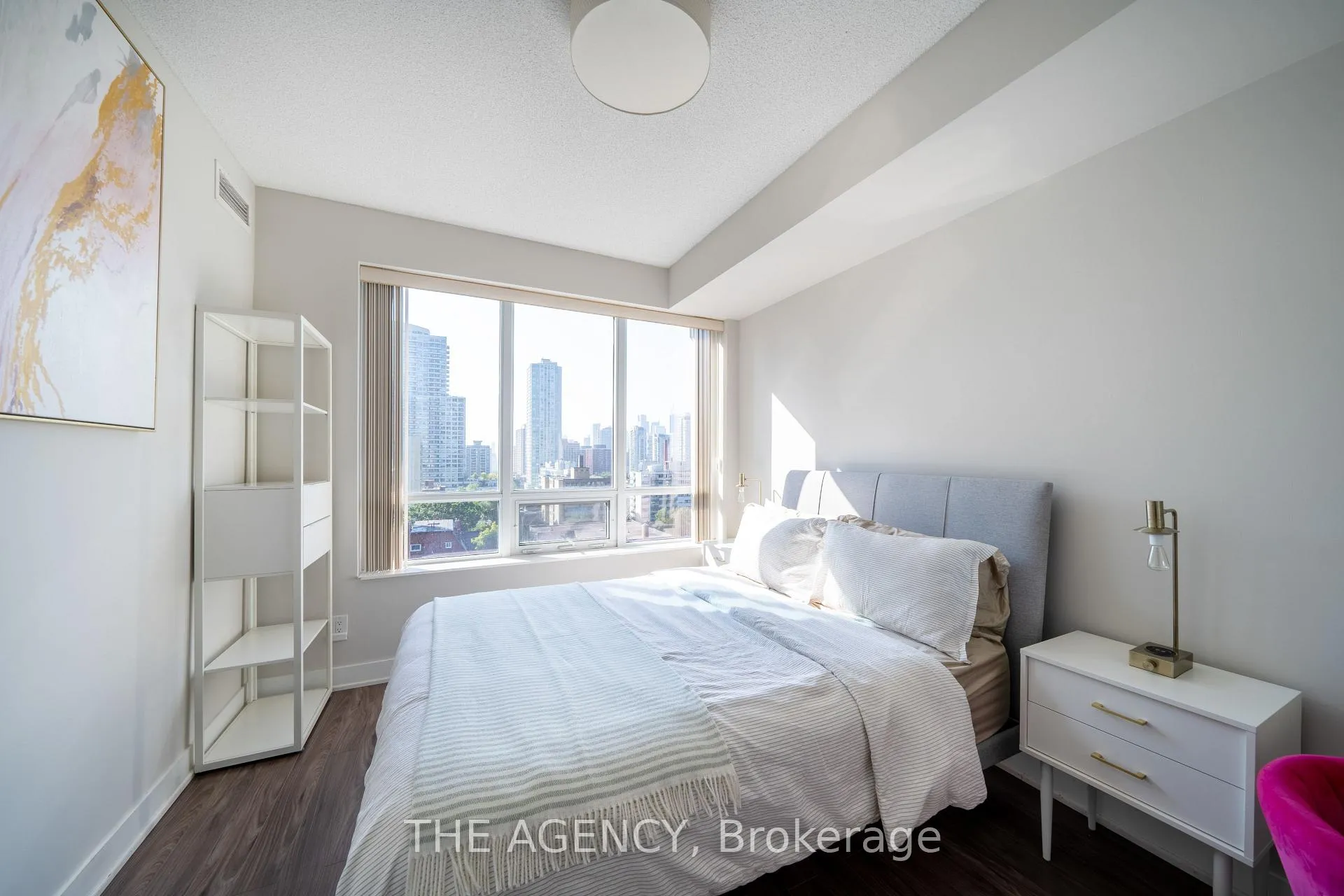 Photo 10 of Unit 905, 28 Linden Street W, Toronto, North St. James Town — HOMEH