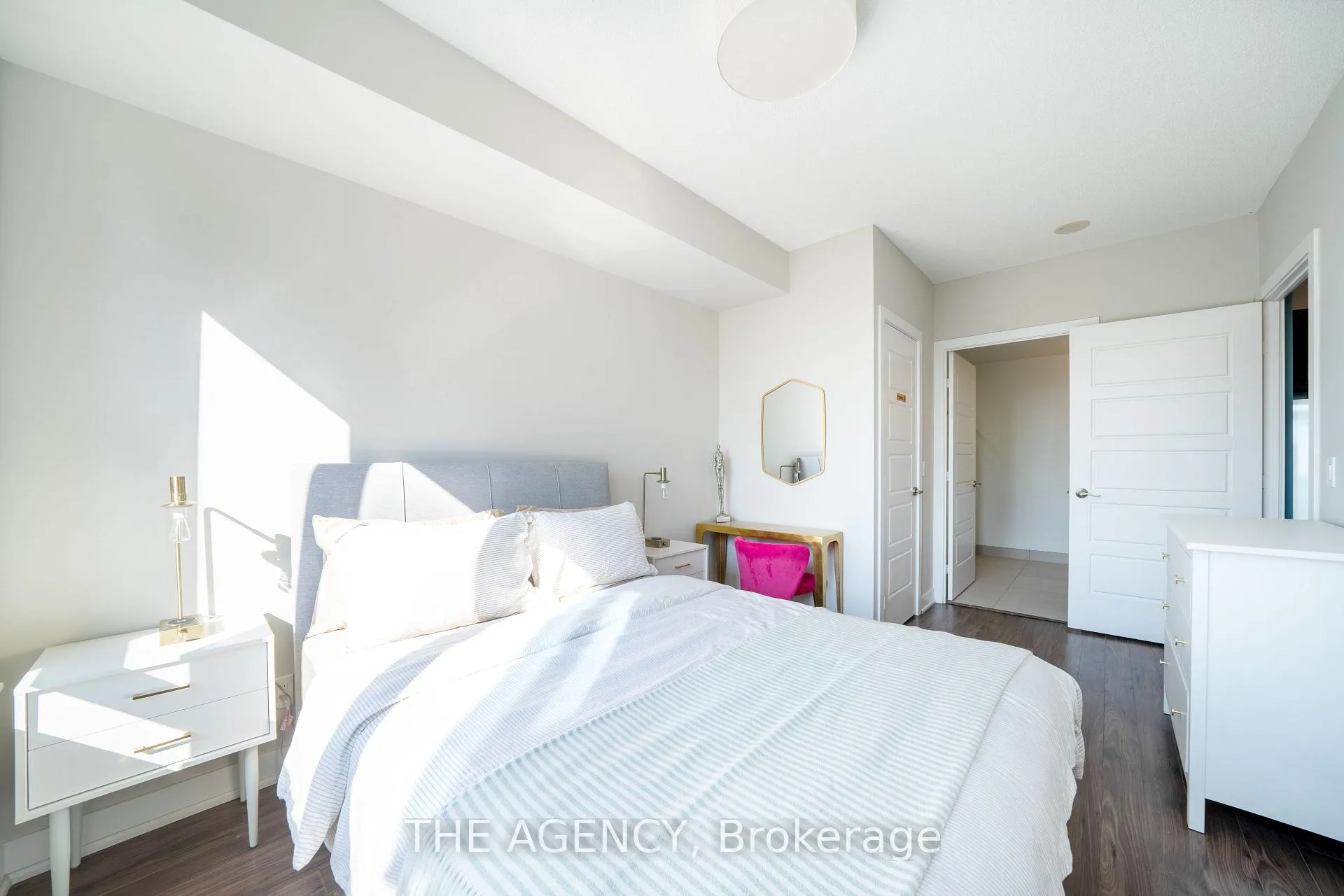 Photo 11 of Unit 905, 28 Linden Street W, Toronto, North St. James Town — HOMEH