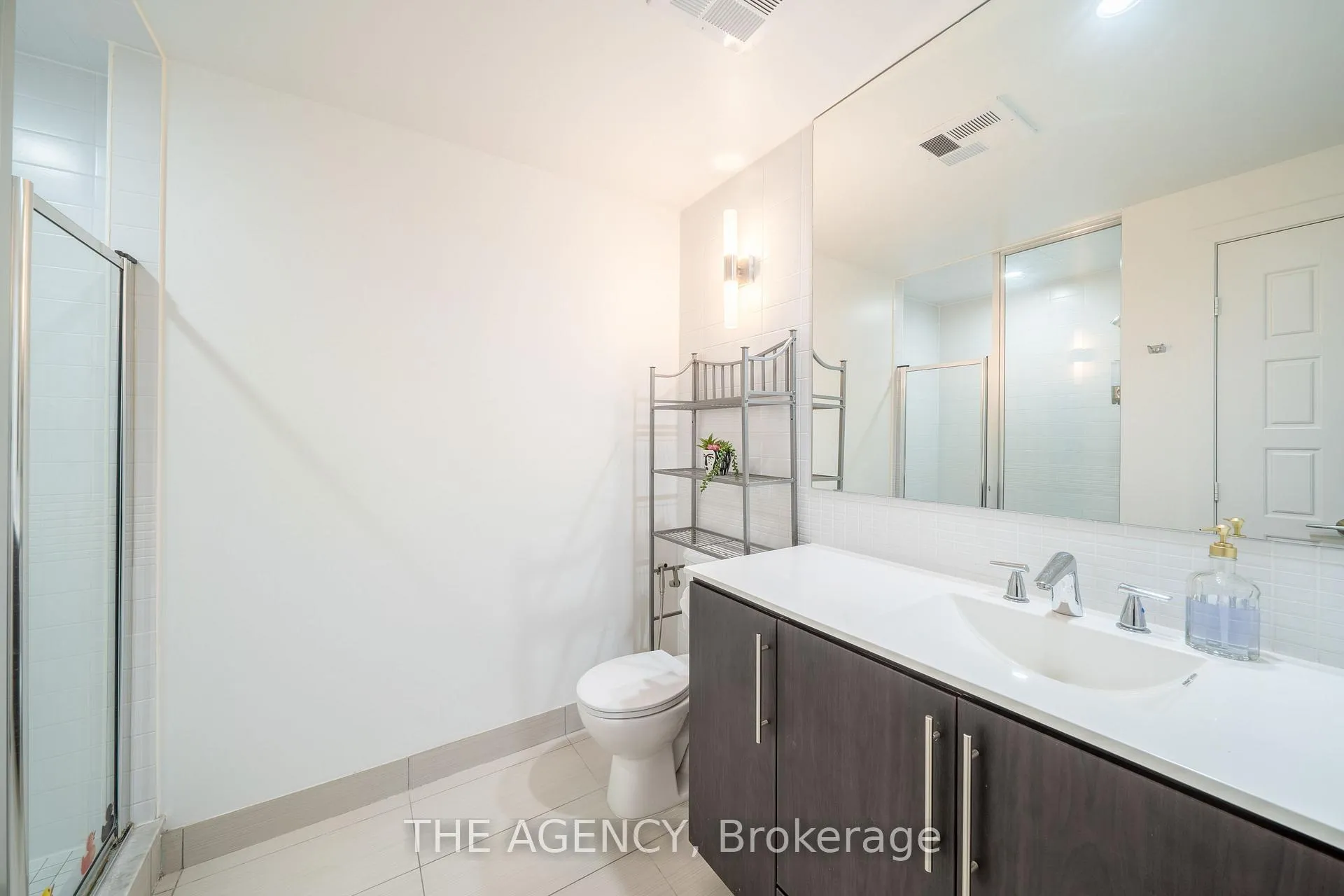 Photo 12 of Unit 905, 28 Linden Street W, Toronto, North St. James Town — HOMEH