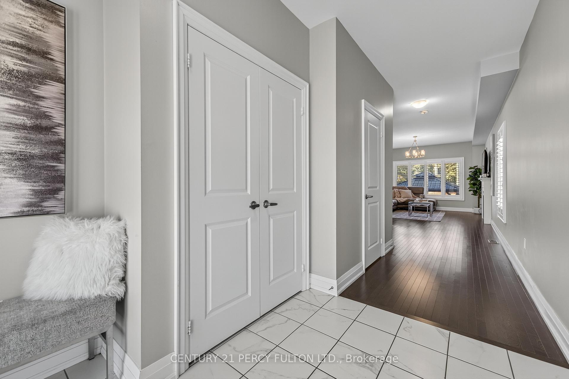 Photo 4 of 3 Muirfield Drive, Barrie, Ardagh — HOMEH