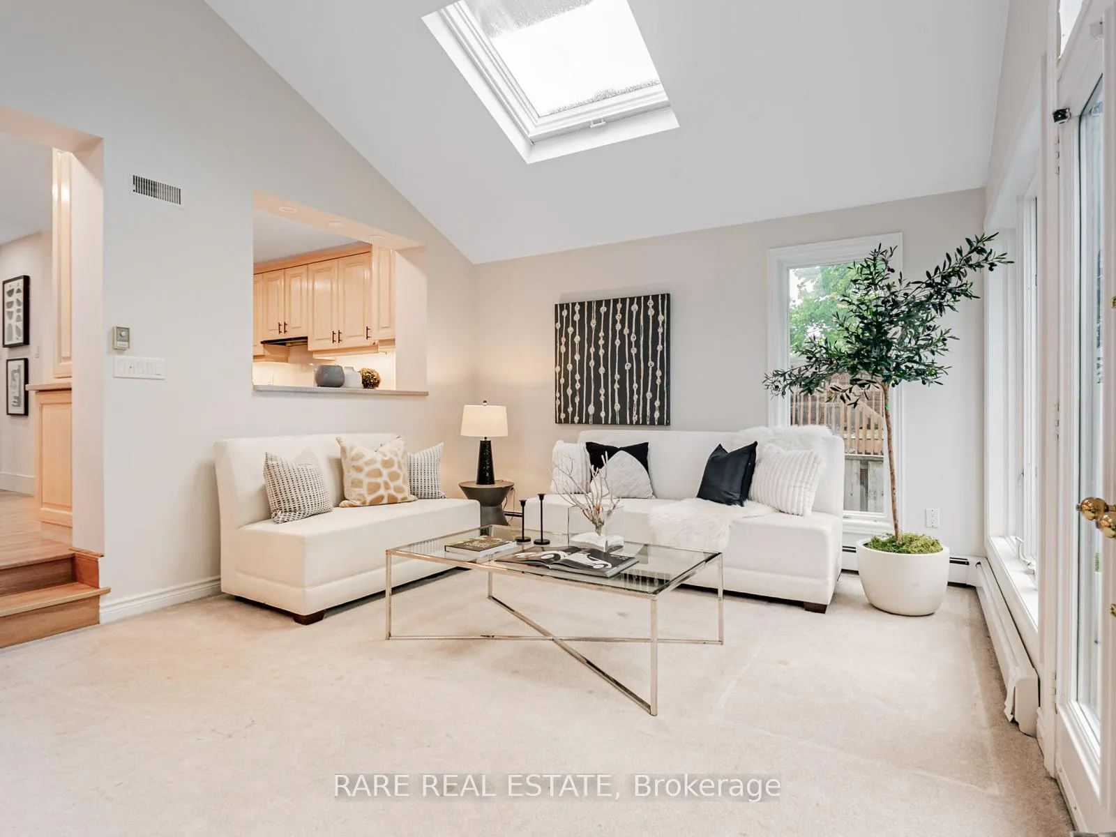 Photo 13 of 262 Haddington Avenue, Toronto, Bedford Park-Nortown — HOMEH