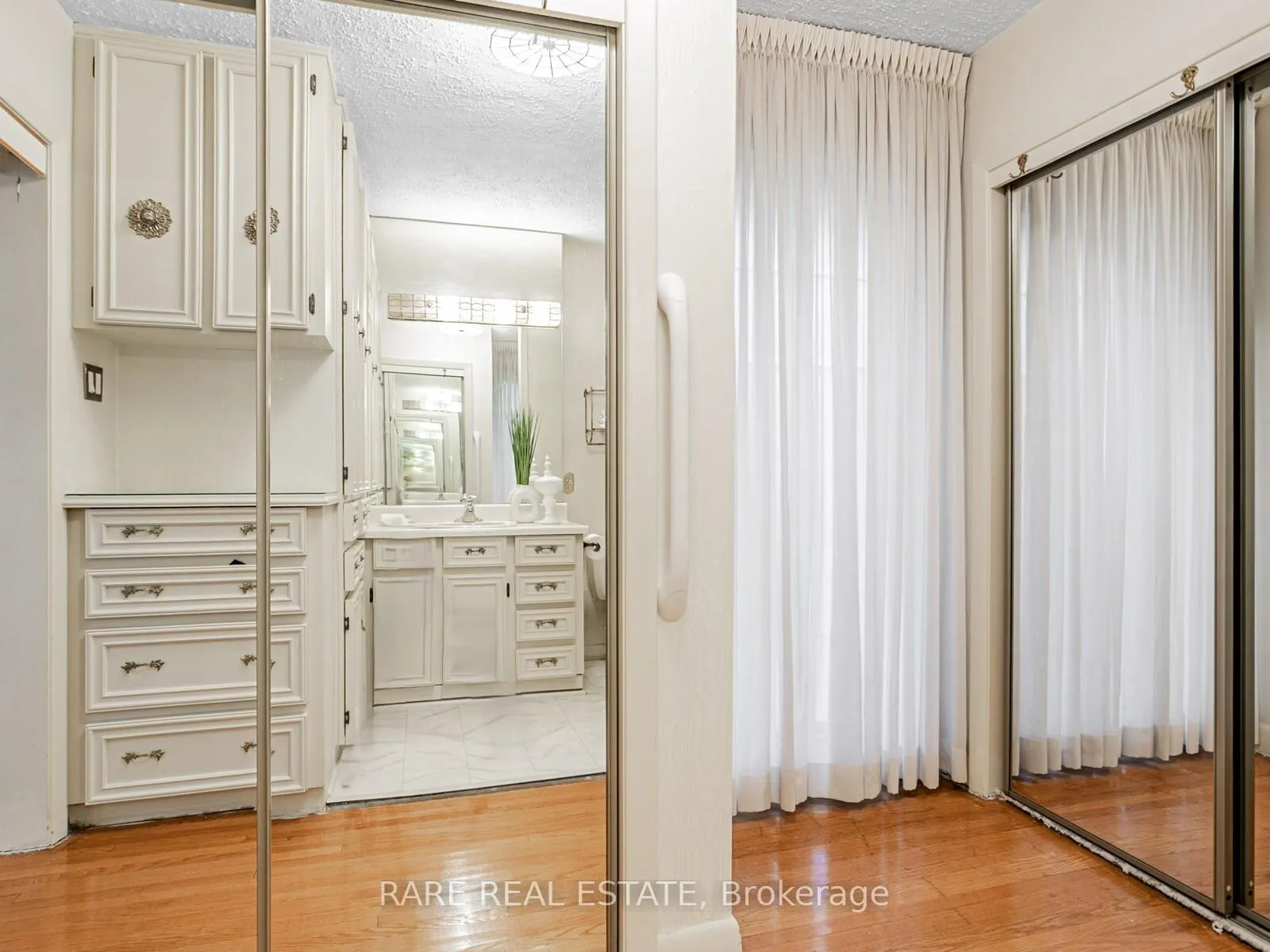Photo 25 of 262 Haddington Avenue, Toronto, Bedford Park-Nortown — HOMEH