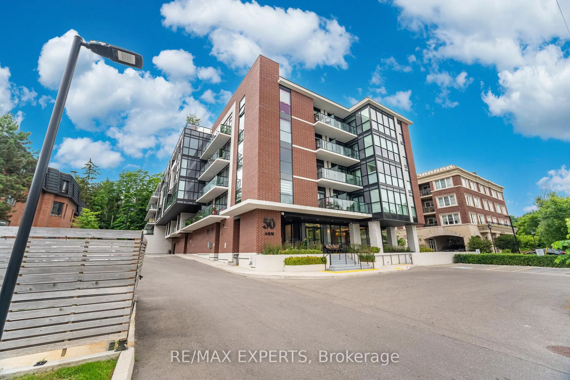 Photo 1 of Unit 305, 50 Ann Street, Caledon, Bolton West — HOMEH
