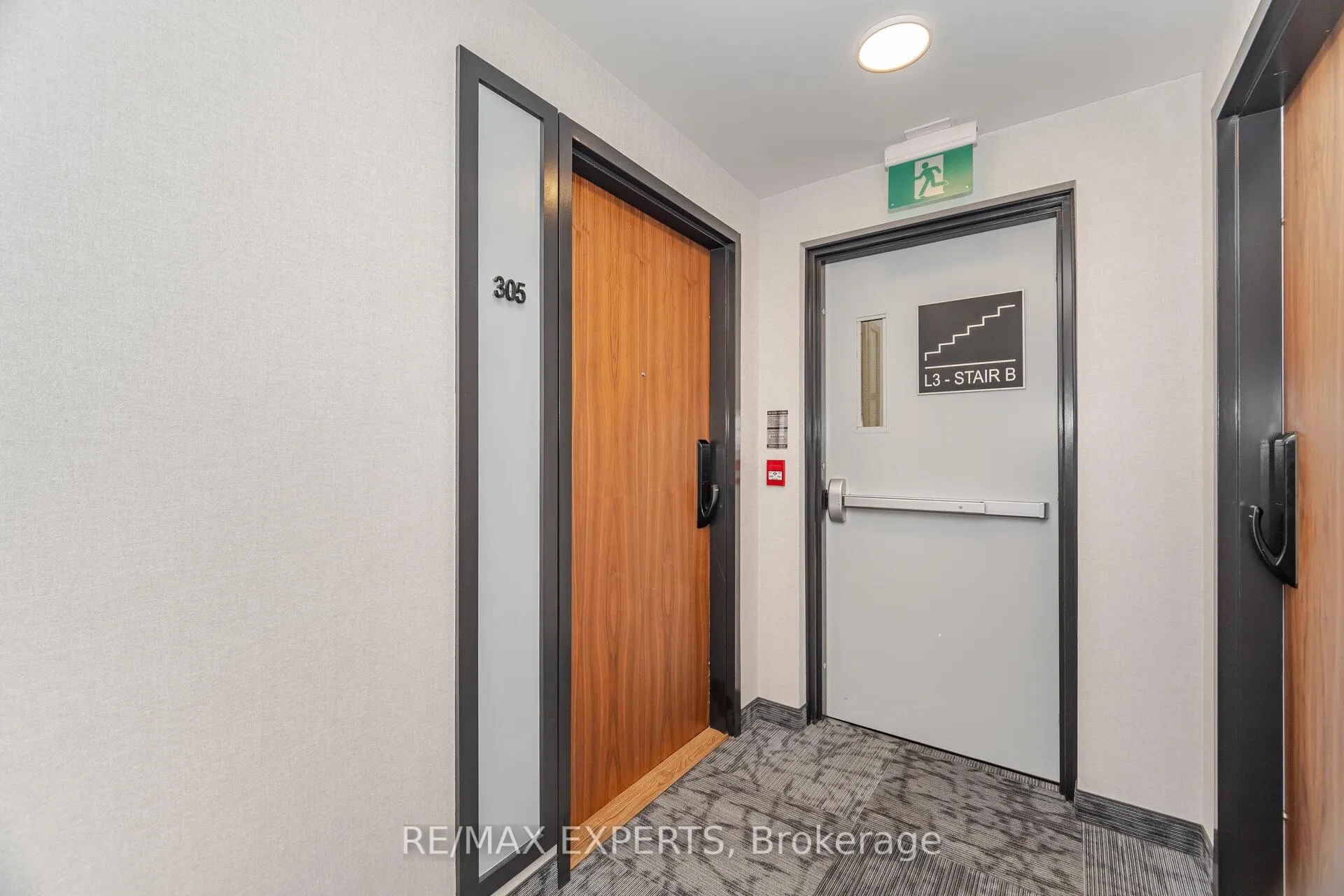 Photo 4 of Unit 305, 50 Ann Street, Caledon, Bolton West — HOMEH