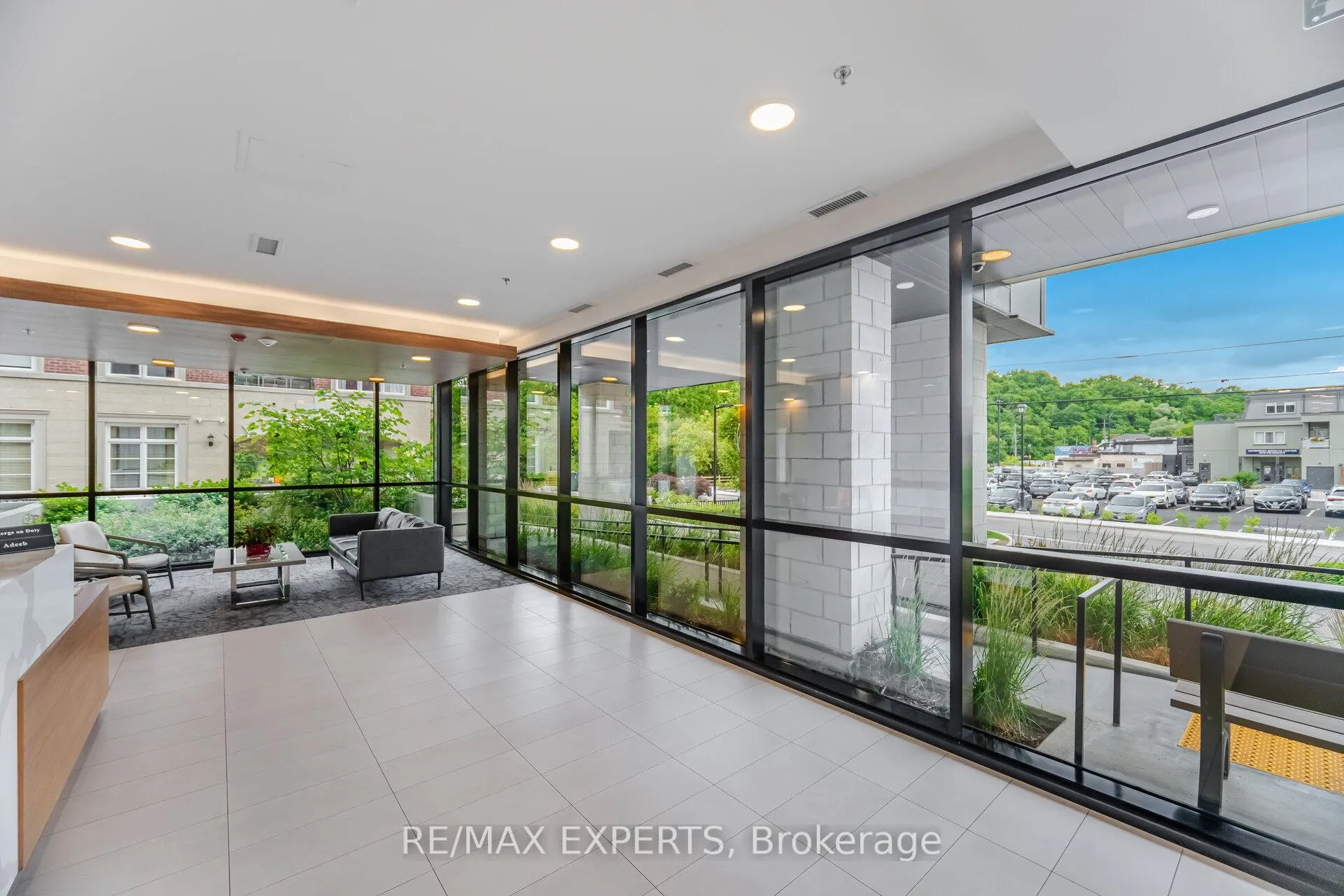 Photo 27 of Unit 305, 50 Ann Street, Caledon, Bolton West — HOMEH