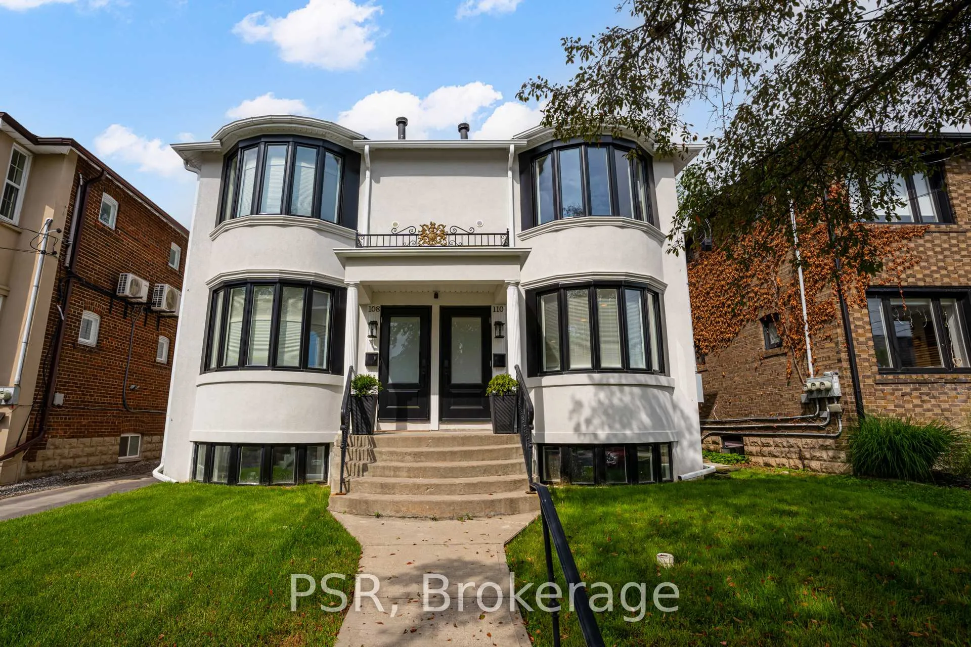 Front of Unit Main, 110 Braemar Avenue