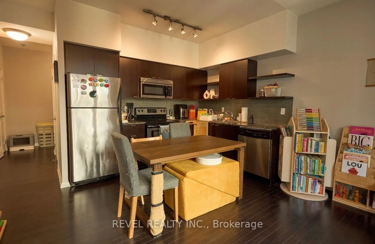 Photo 12 of 35 Hayden Street, Toronto, Church-Yonge Corridor — HOMEH