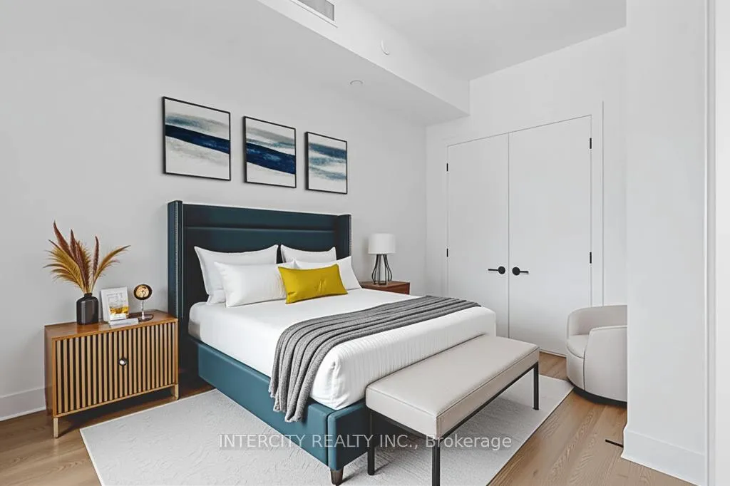 Photo 18 of Unit 323, 2075 King Road, King, King City — HOMEH