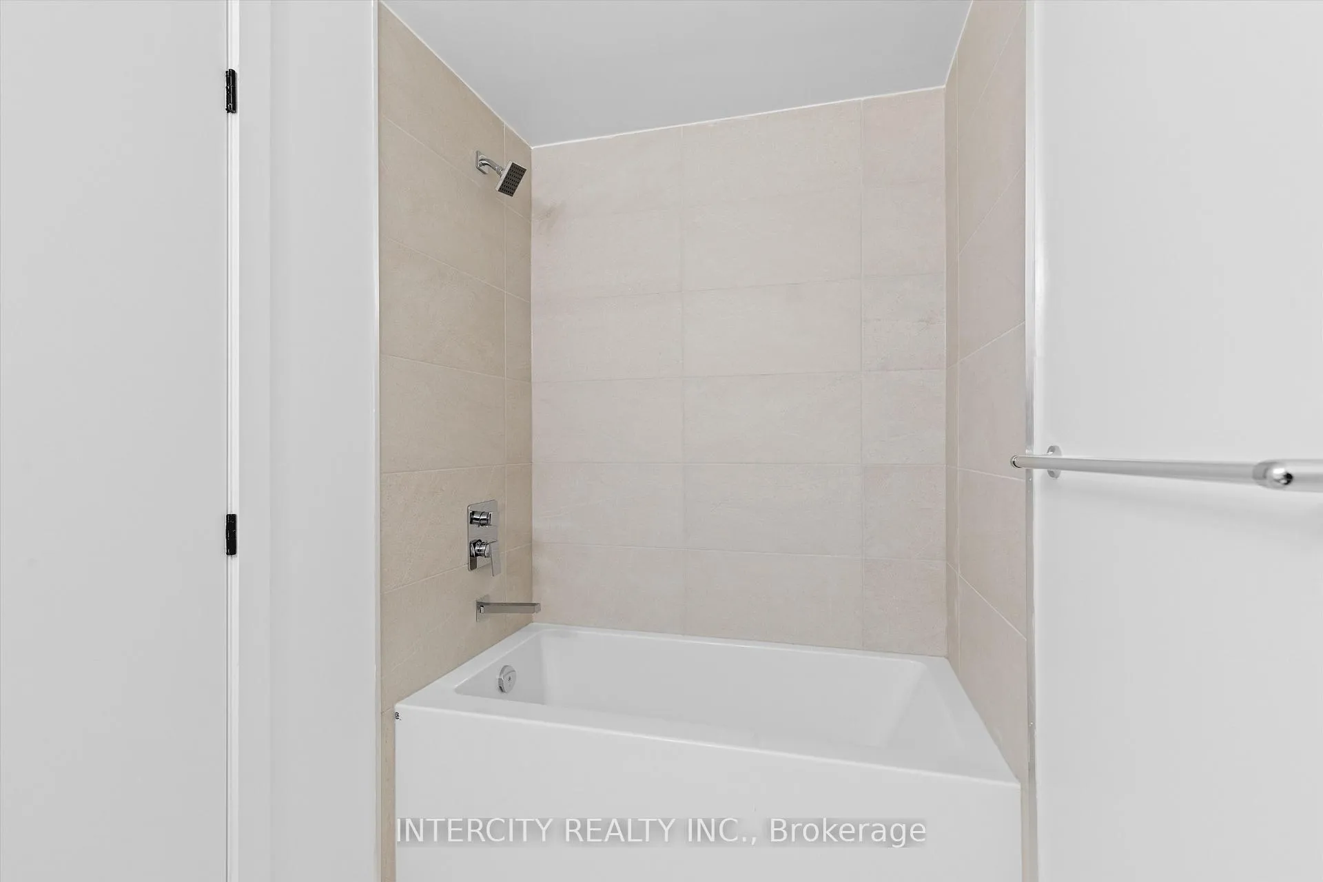Photo 20 of Unit 323, 2075 King Road, King, King City — HOMEH