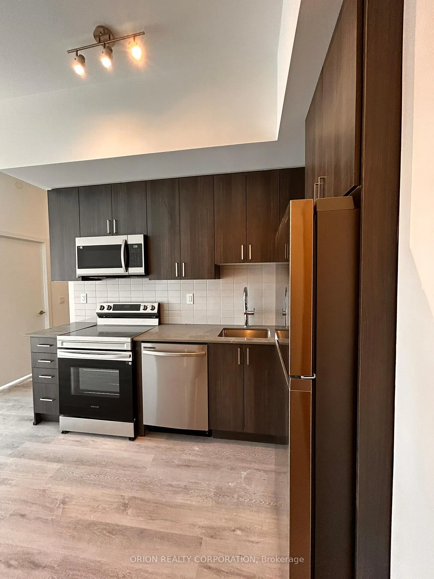 Photo 2 of Unit 2906, 1435 Celebration Drive, Pickering, Bay Ridges — HOMEH